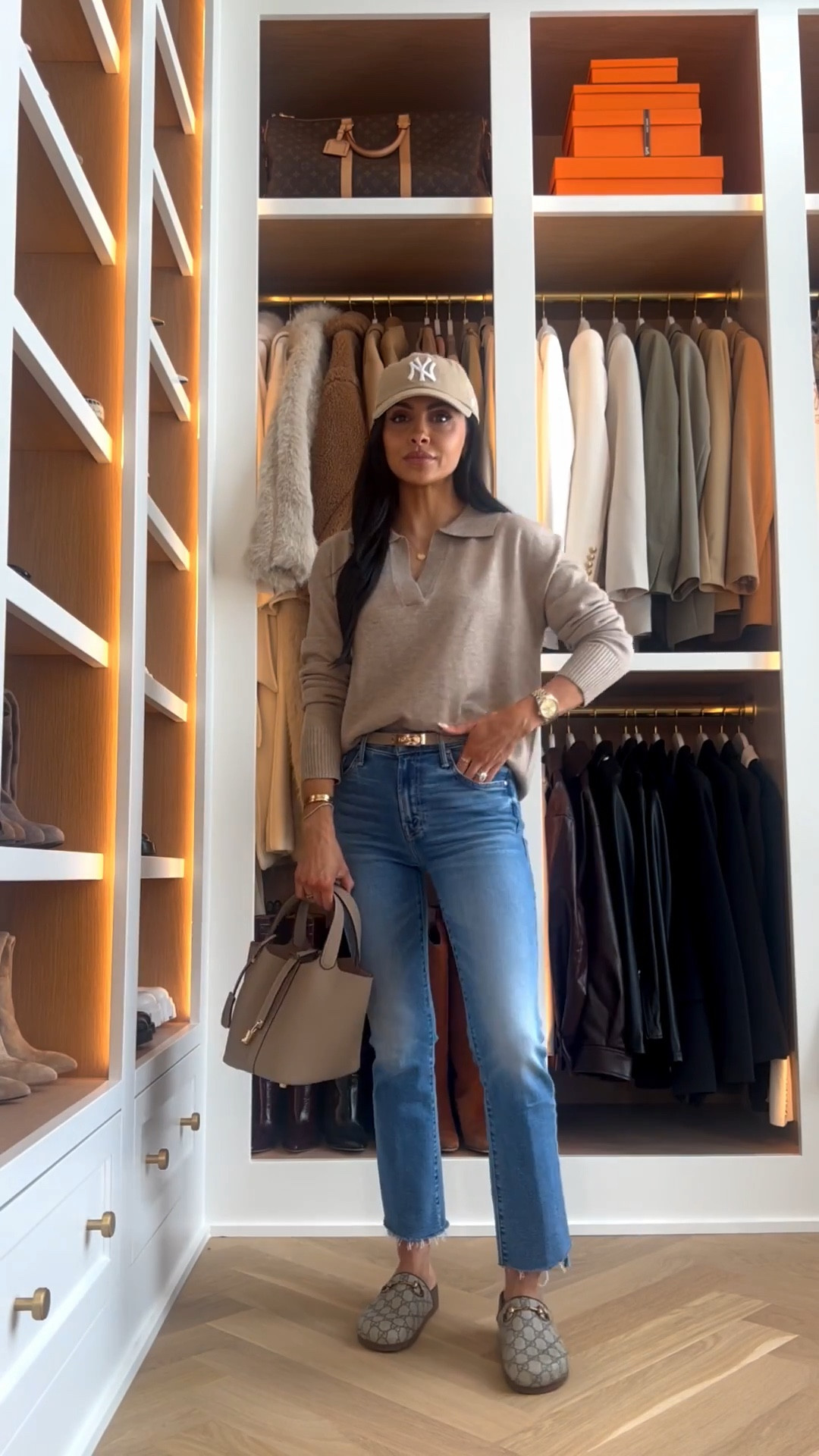 Wardrobe staples for women in their late 30s and 40s
Amazon sweater, mother jeans and Gucci mules


#LTKSeasonal #LTKPetite #LTKootd