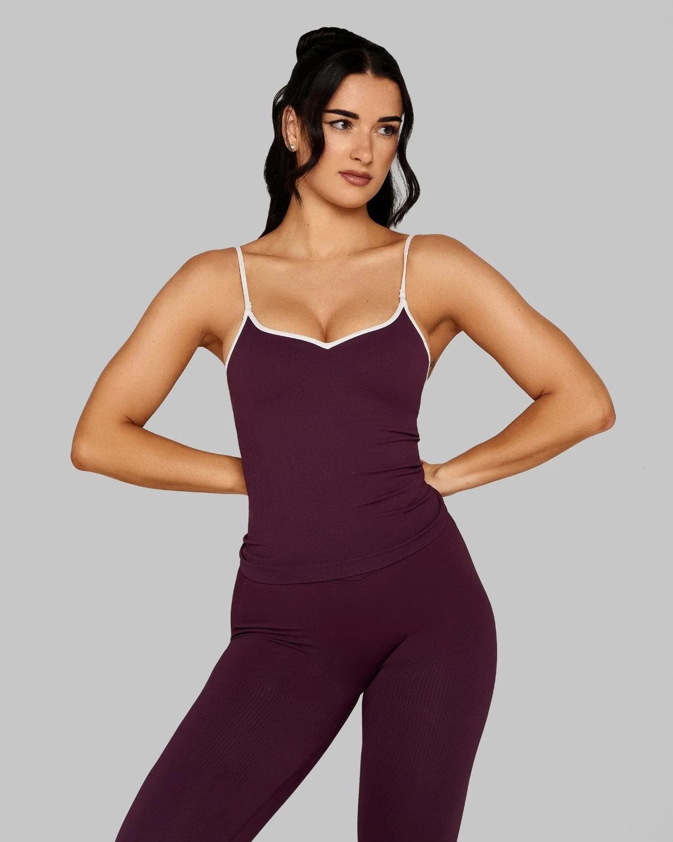Outline Sweetheart Tanktop | Winter Plum | Thrivin Global
