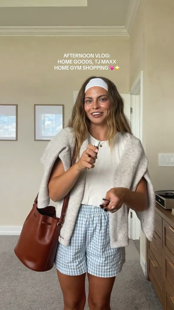 FUN ERRANDS 🫶🏻🌟 home gym loading… when you guys see me with a 6 pack you’ll know why 🙂‍↕️

#LTKHome #LTKStyleTip #LTKFindsUnder100
