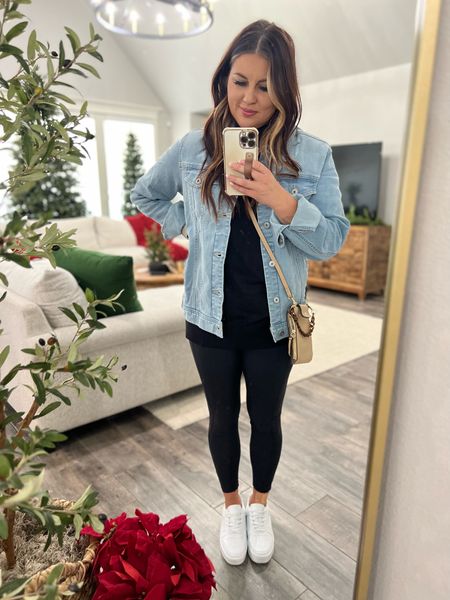 Fashion tip… I don’t have many so listen up. 🤣 BUY BASICS. #walmartpartner When you have a closet of basics & solids you can create so many different looks with just a few pieces. Then you can add in a few wild cards if you want some color or pattern.
One must have… a denim jacket. It will last you years!!!! This one from @walmartfashion is super affordable too. Another staple for your closet is a cute pair (or pairs) of sneakers. You can pair them with jeans, yoga pants, shorts or even a cute sun dress. 
#tilvacuumdouspart #winterfashion #walmartfashion #neutralwardrobe #minimalistfashion 

#LTKHoliday #LTKSeasonal #LTKstyletip