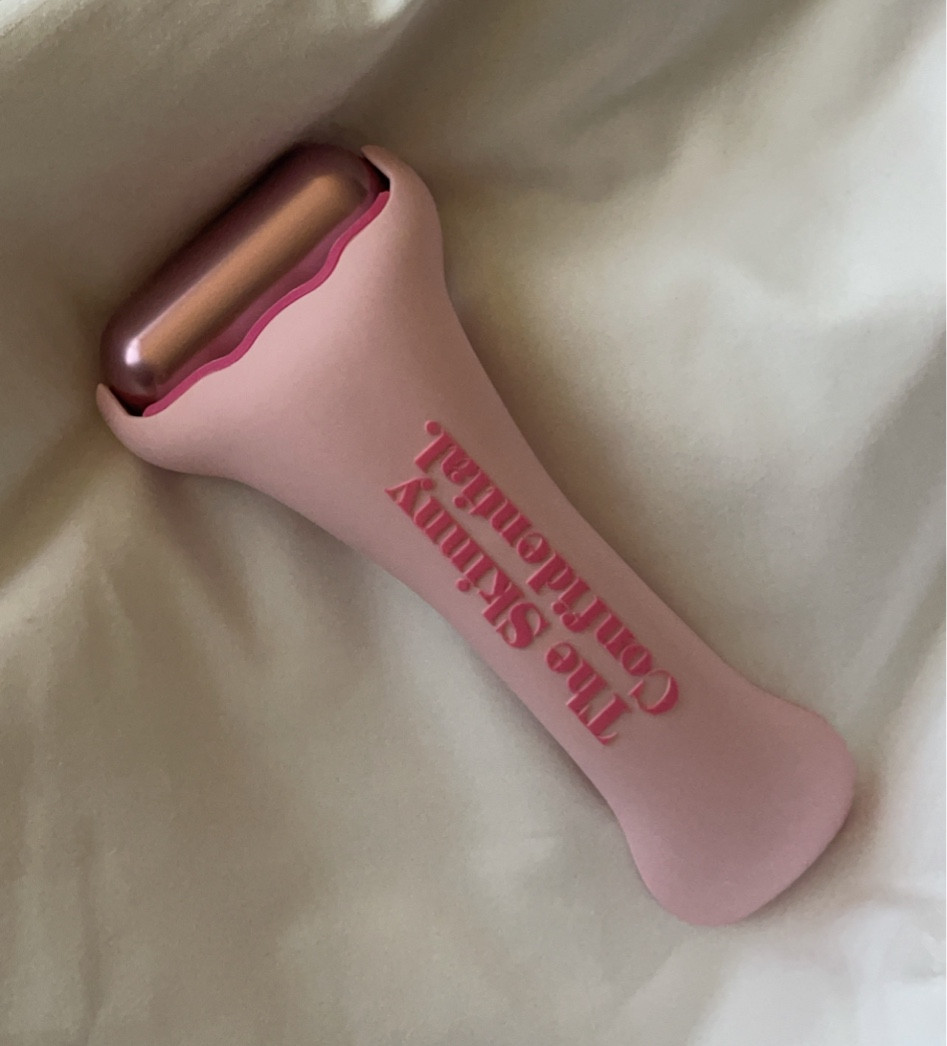 skinny confidential hot pink ice roller #iceroller #skinnyconfidential

#LTKSeasonal #LTKunder100 #LTKstyletip