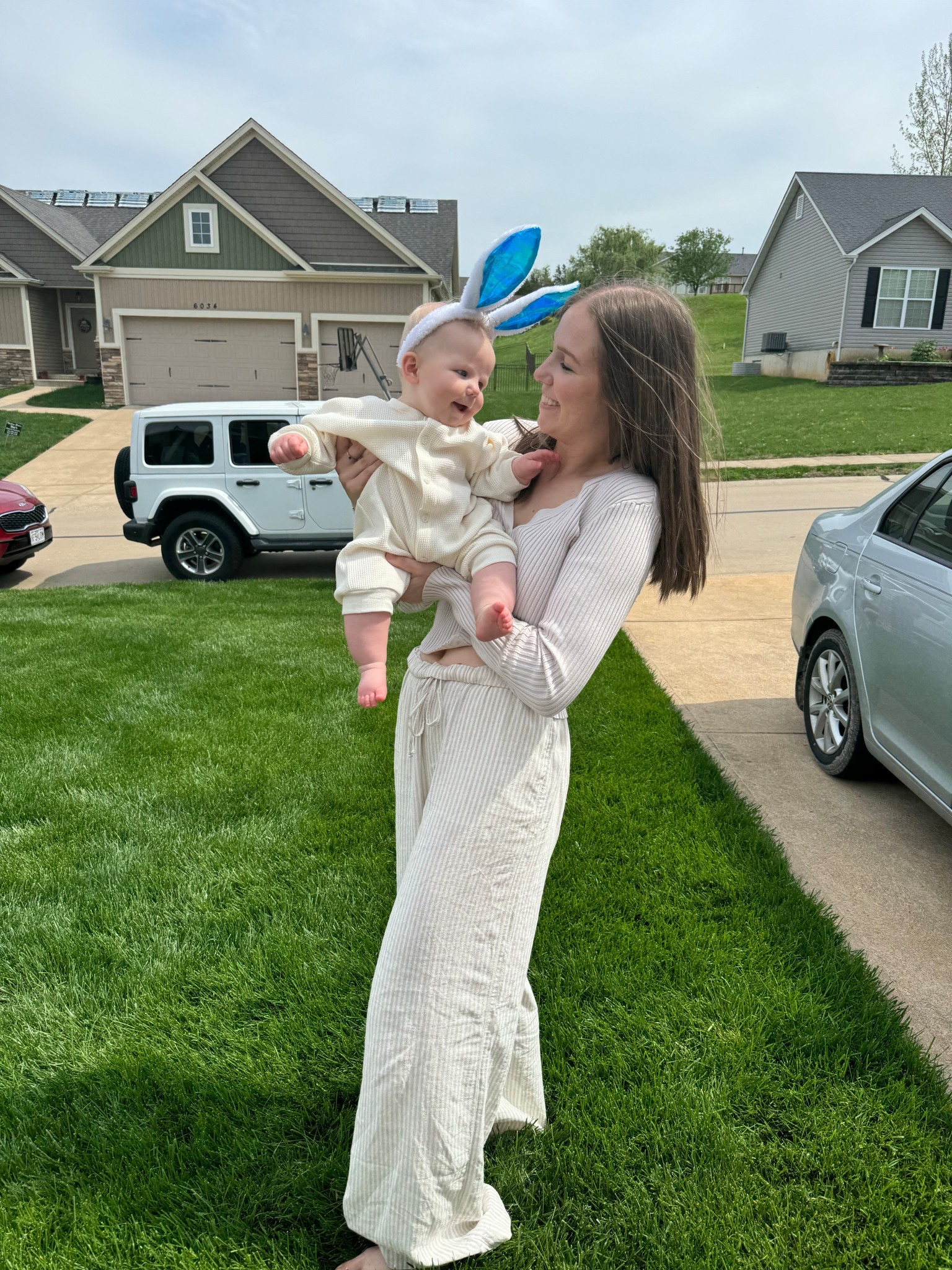 My fav pants for spring and summer! Will be wearing every day until further notice🤪 

#linenpants #spring #summer #pants #momsummer #momoutfit 

#LTKFindsUnder50 #LTKStyleTip #LTKSaleAlert