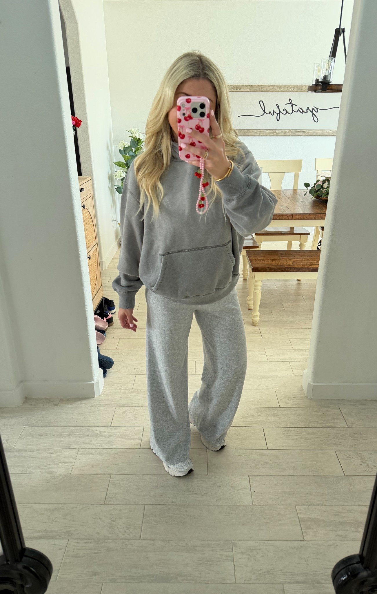 Outift on sale 
Size small
Nike sneakers tts

#LTKootd #LTKSaleAlert