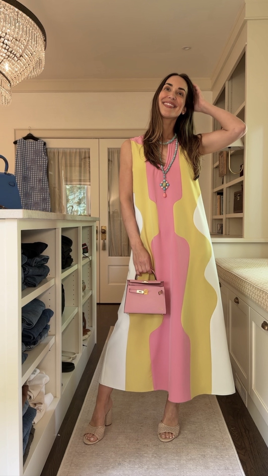 How fun and retro is this dress? 

Wearing a small -