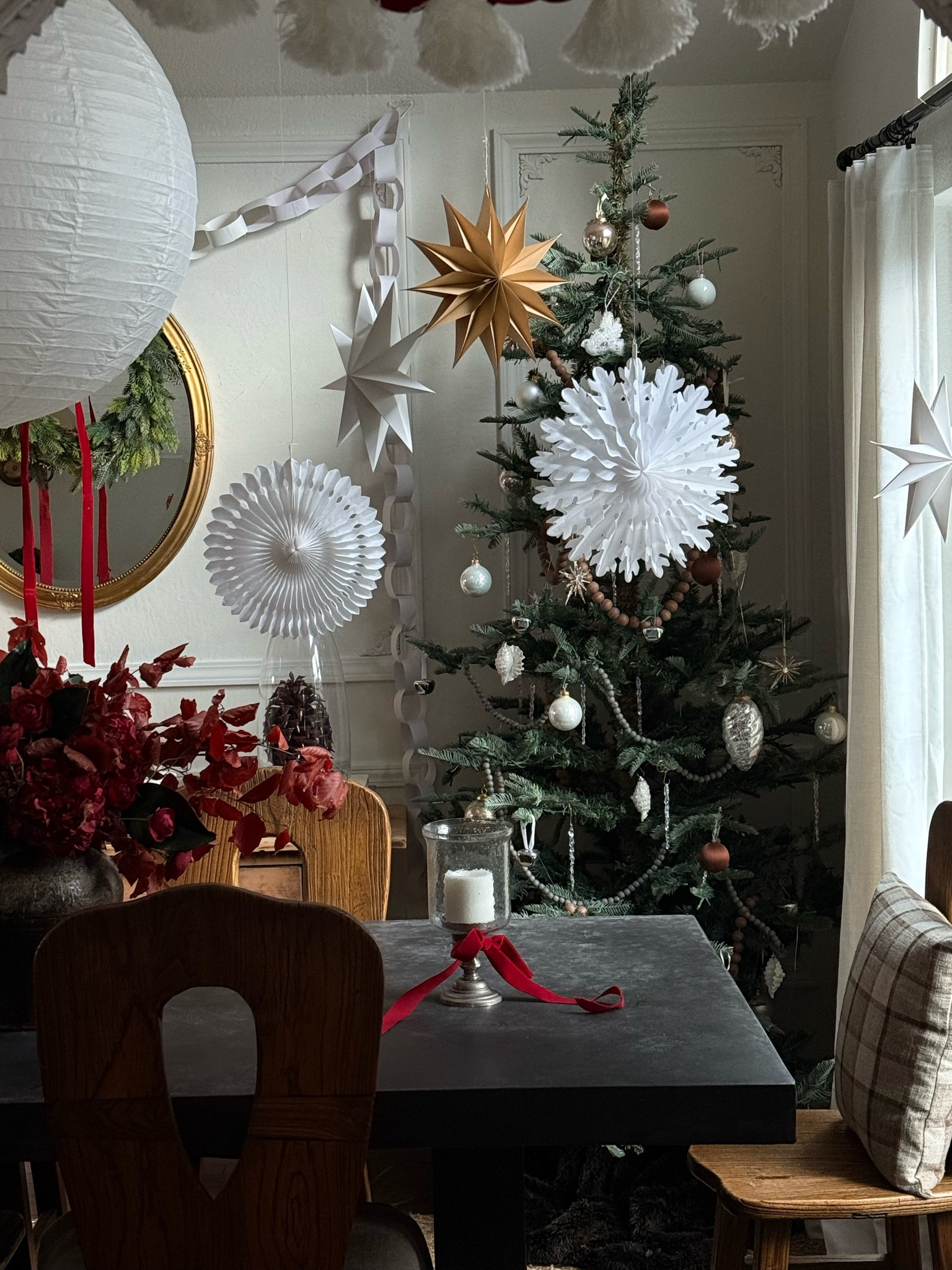 Christmas in the dining room ♥️

#LTKSeasonal #LTKHoliday #LTKHome
