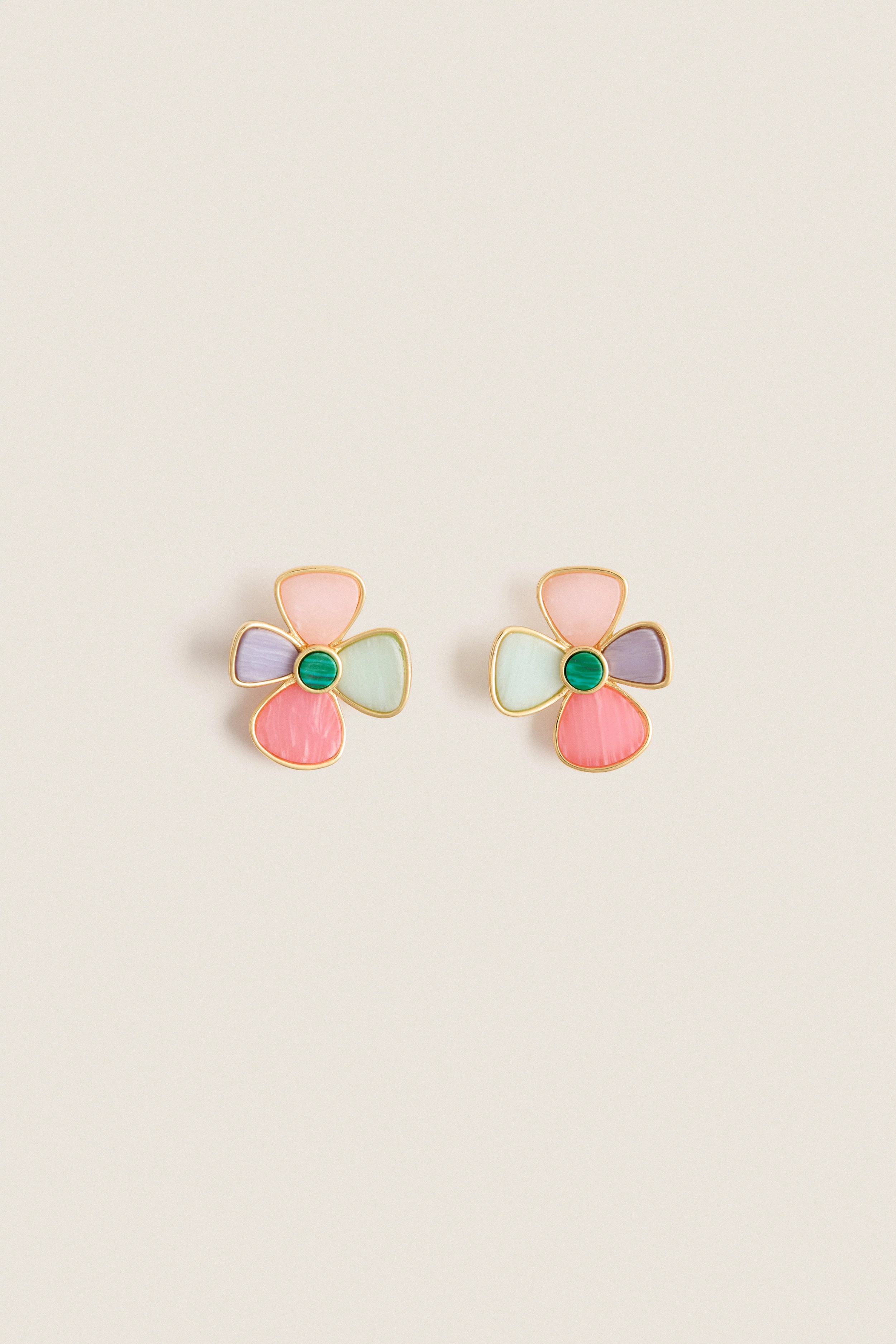 Pastel Sabrina Earrings | Tuckernuck (US)