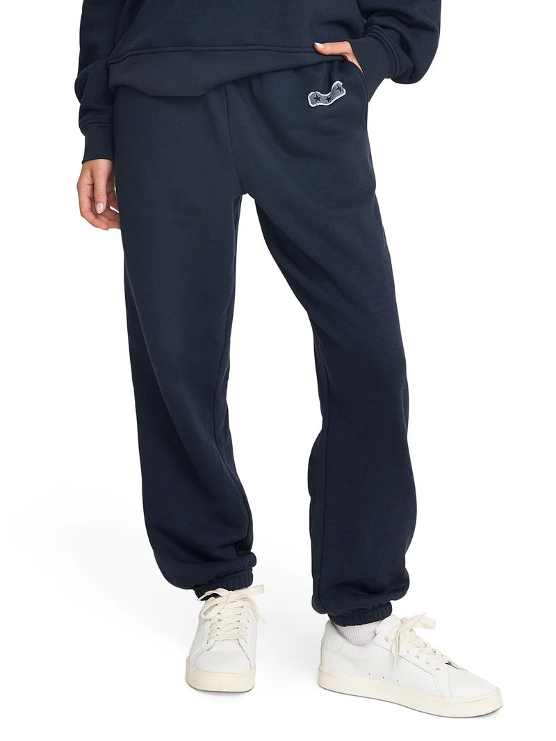 Mills by Millie Bobby Brown Women's Graphic Jogger Sweatpants, Sizes XXS-XXXL | Walmart (US)