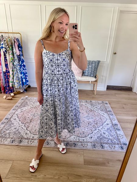 Really love the silhouette of this dress, it’s so flattering and could be worn for so many summer occasions! Vacation / bridal or baby shower / work dress / graduation 

#LTKSeasonal #LTKStyleTip #LTKMidsize