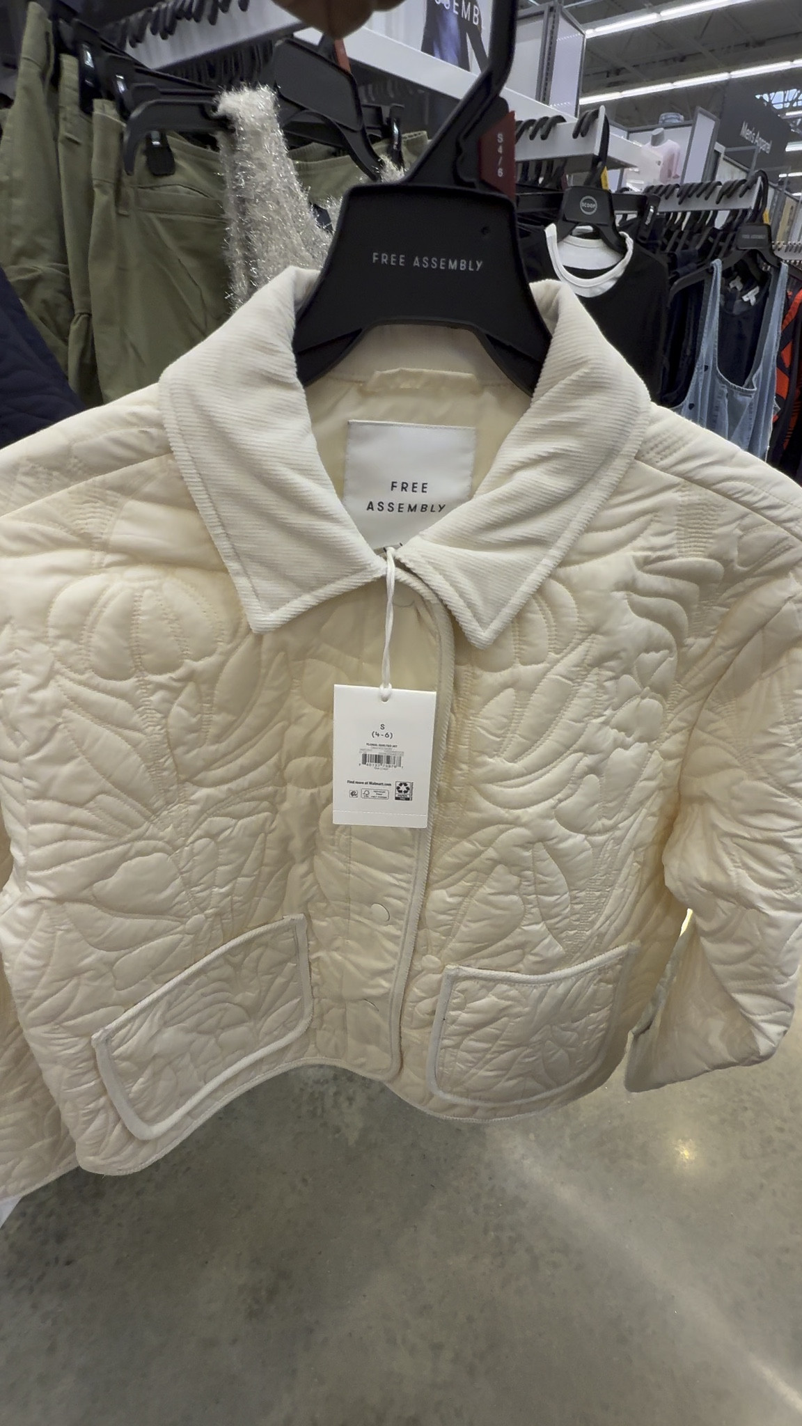 Casual jacket with a quilted feel that can elevate a simple look.
#walmart

#LTKWorkwear #LTKootd