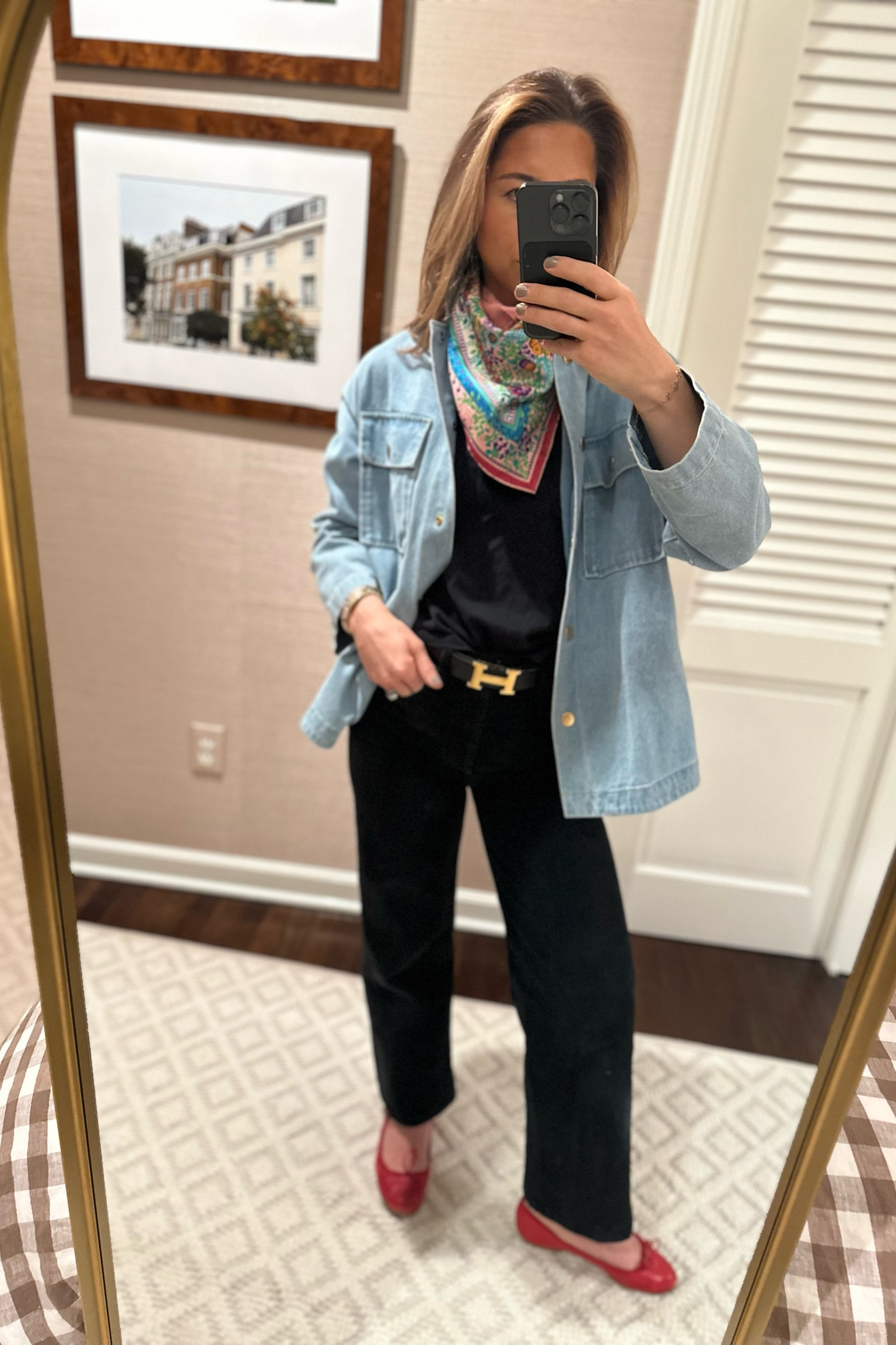 Love a silk scarf to pull an outfit together #scarf #ootd #friday #casualfriday

#LTKbeauty #LTKstyletip #LTKworkwear