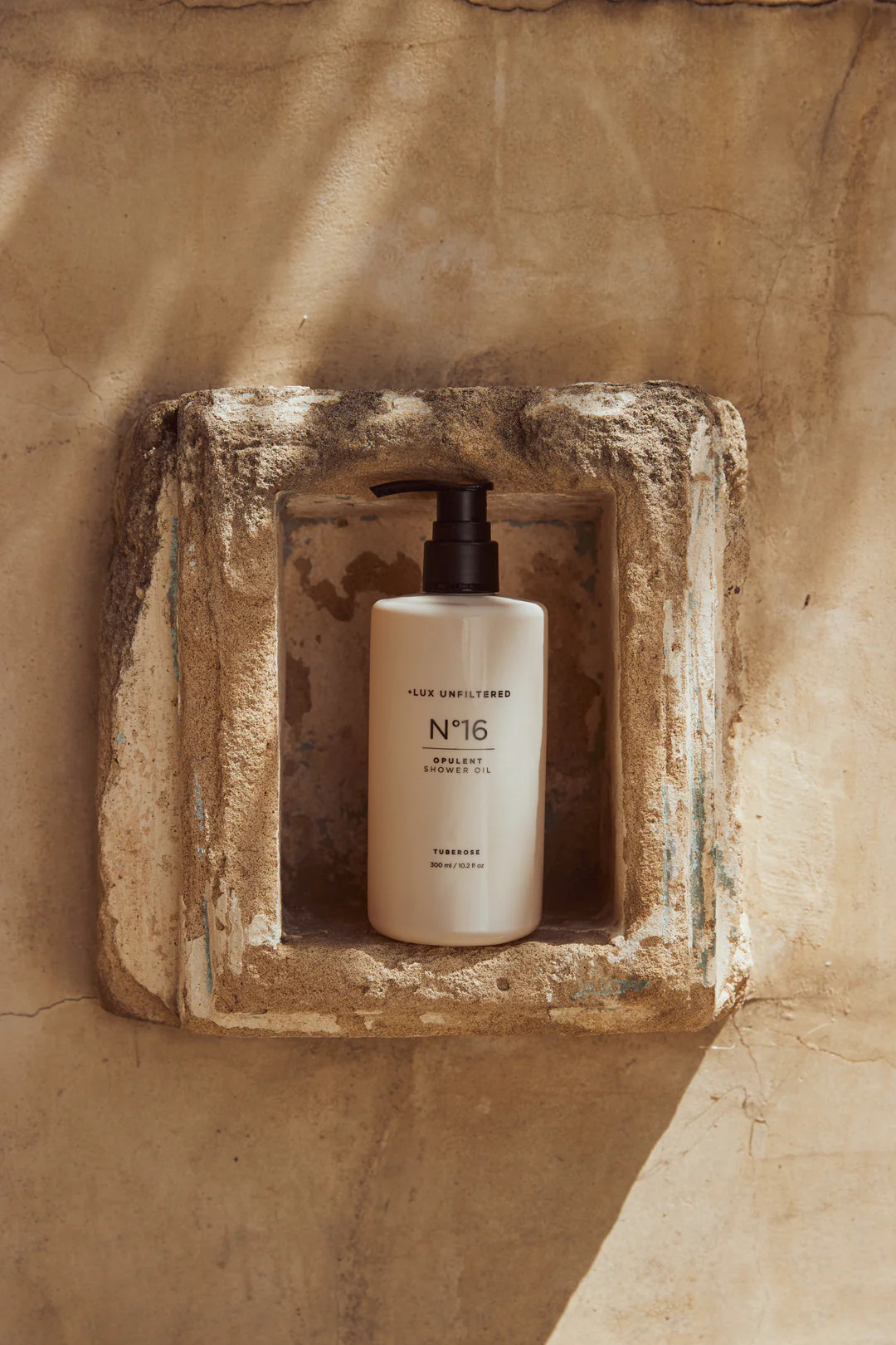 N°16 Opulent Shower Oil | +Lux Unfiltered