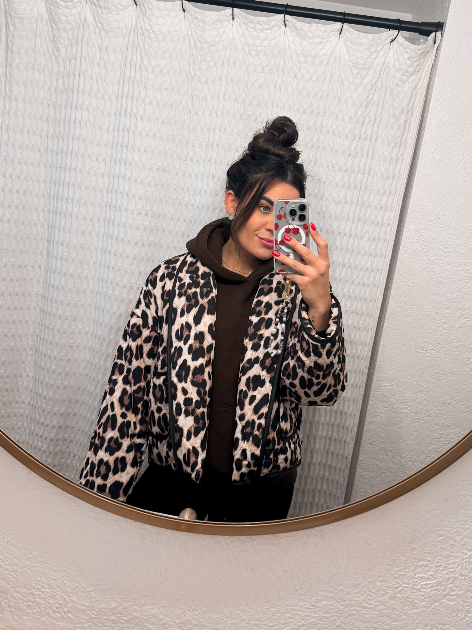 Amazon quilted leopard jacket ❤️ (size small)

Athleisure outfit, high waisted leggings, winter outfit 

#LTKFindsUnder50 #LTKStyleTip #LTKFindsUnder100