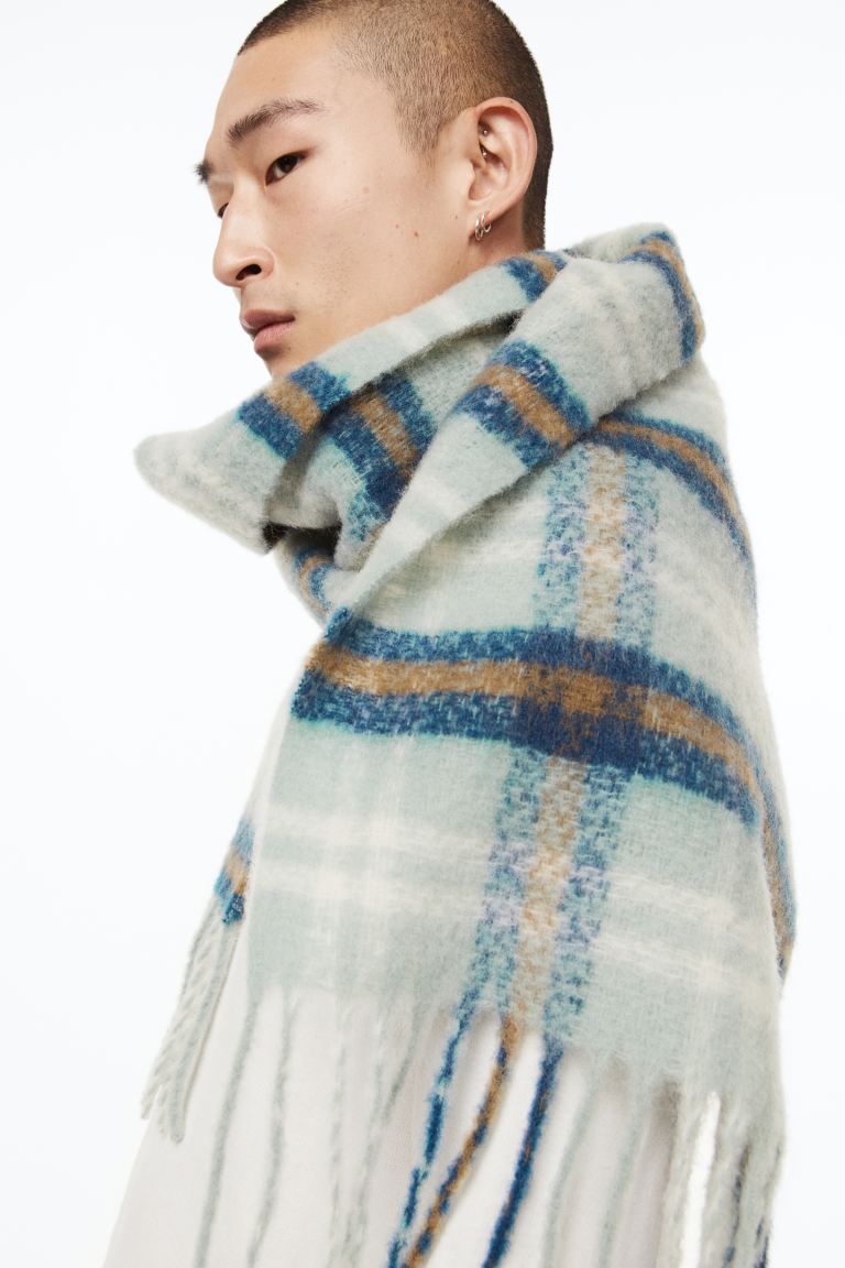 Brushed Scarf | H&M (US + CA)