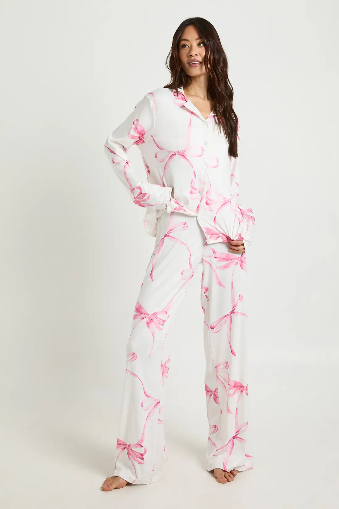 Tall Oversized Bow Print Long Sleeve Top & Trousers Pyjama Set | boohoo (US & Canada)