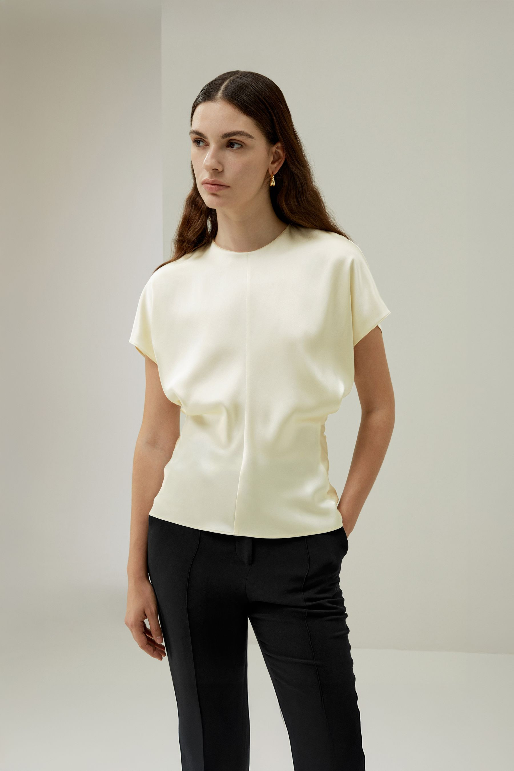 Short Batwing Sleeve Silk Contour Top | LilySilk