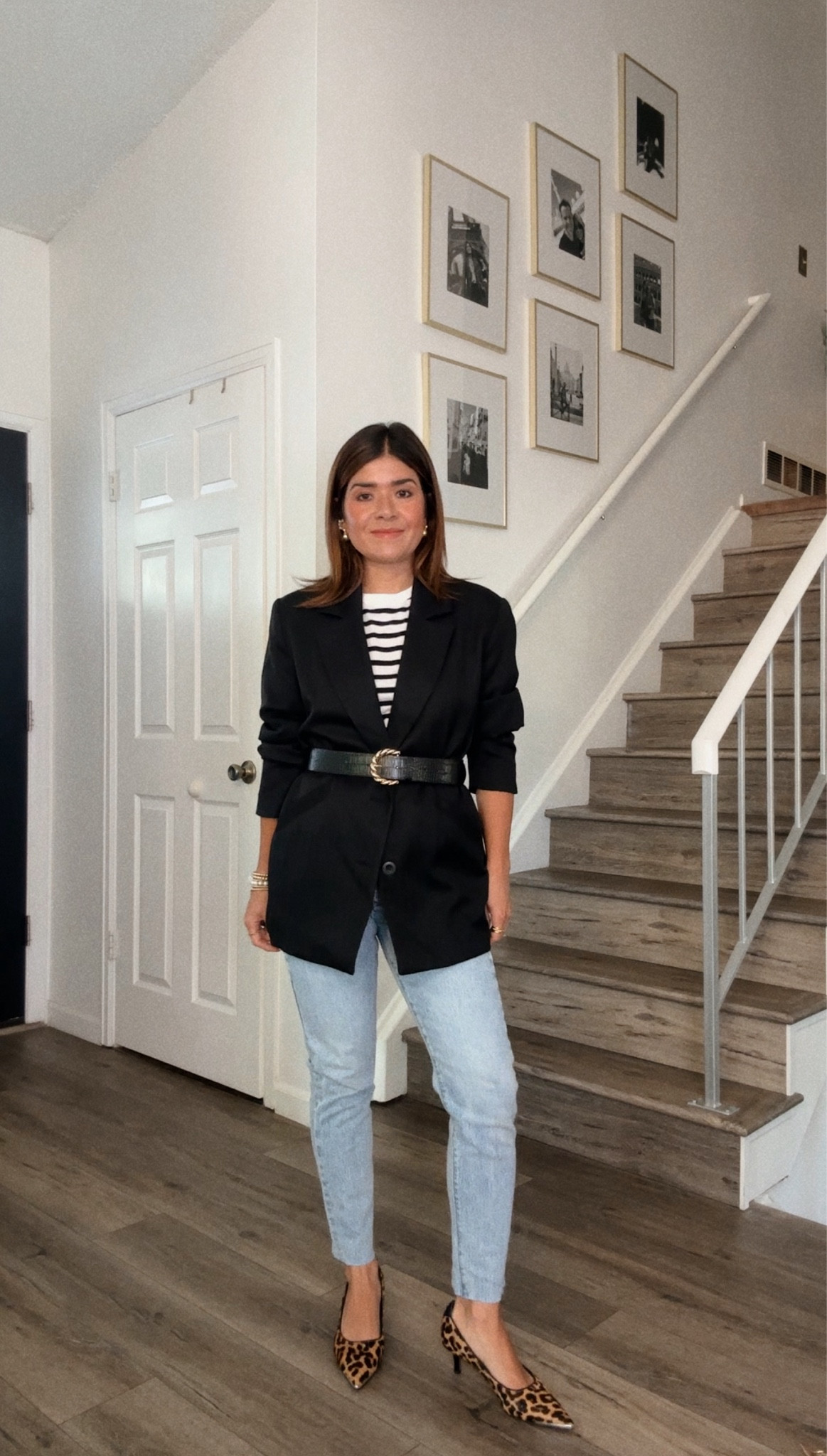 Favorite blazer from the Nsale. It’s so good and I love the ovsersized fit. 
Blazer size xs
Jeans size 25
Tee size small
Levi’s, straight leg jeans, black blazer, leopard print pumps

#LTKFindsUnder100 #LTKWorkwear #LTKShoeCrush