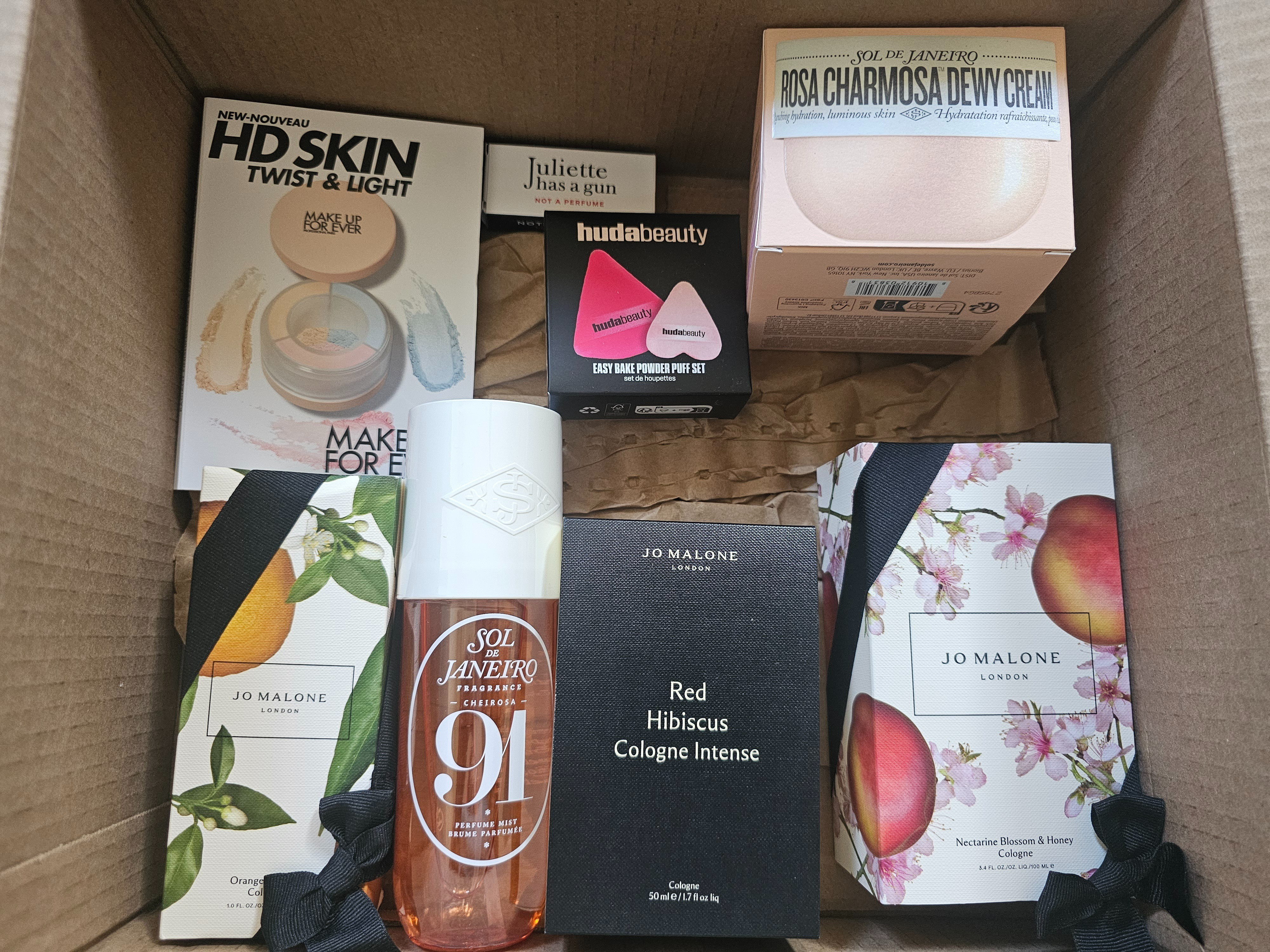Inside the Sephora Box

#LTKGiftGuide #LTKselfcare #LTKBeauty