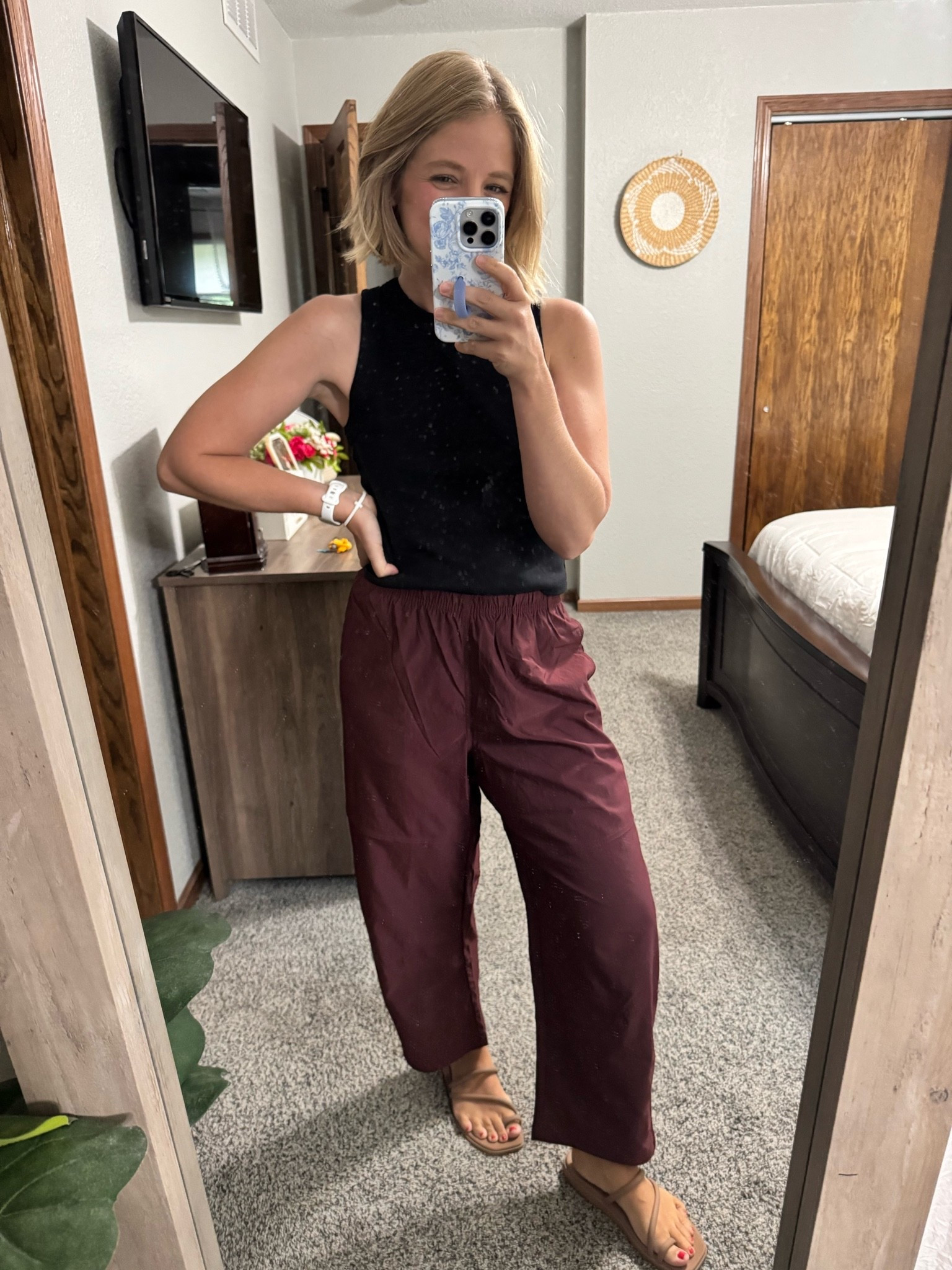 Wearing an xs in the pants and I love the barrel fit! My tank is a size medium and such a good one!

#LTKmomlife #LTKgrwm #LTKootd