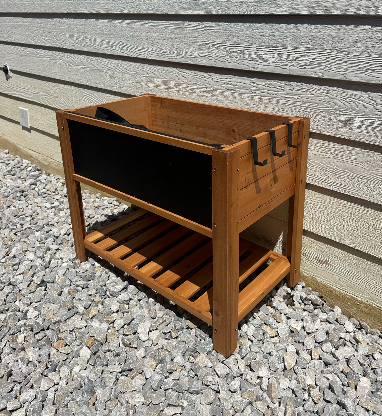 Raised Garden Bed with chalk board and side hanging! 💐
