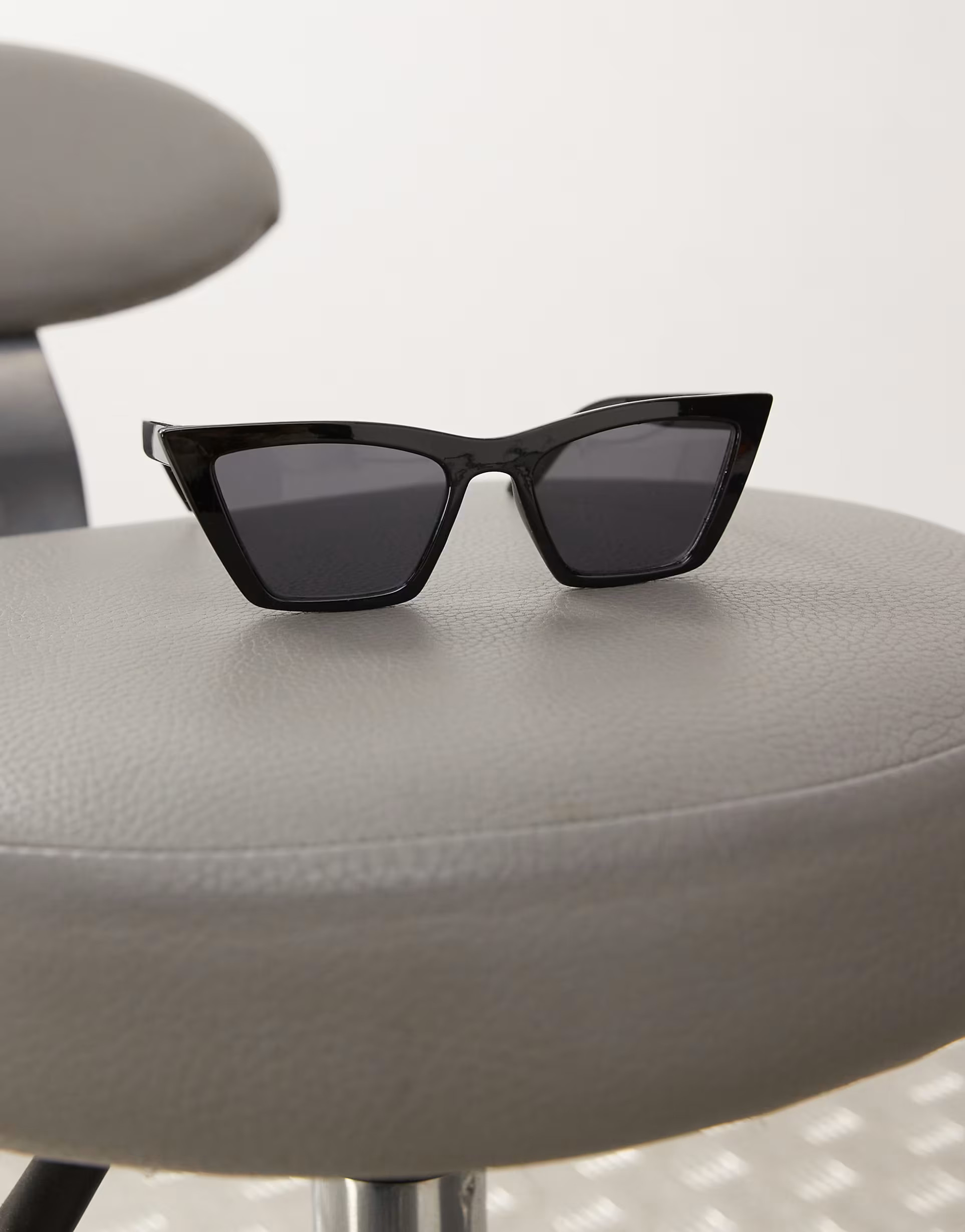 Monki oversized cat eye sunglasses in black | ASOS (Global)