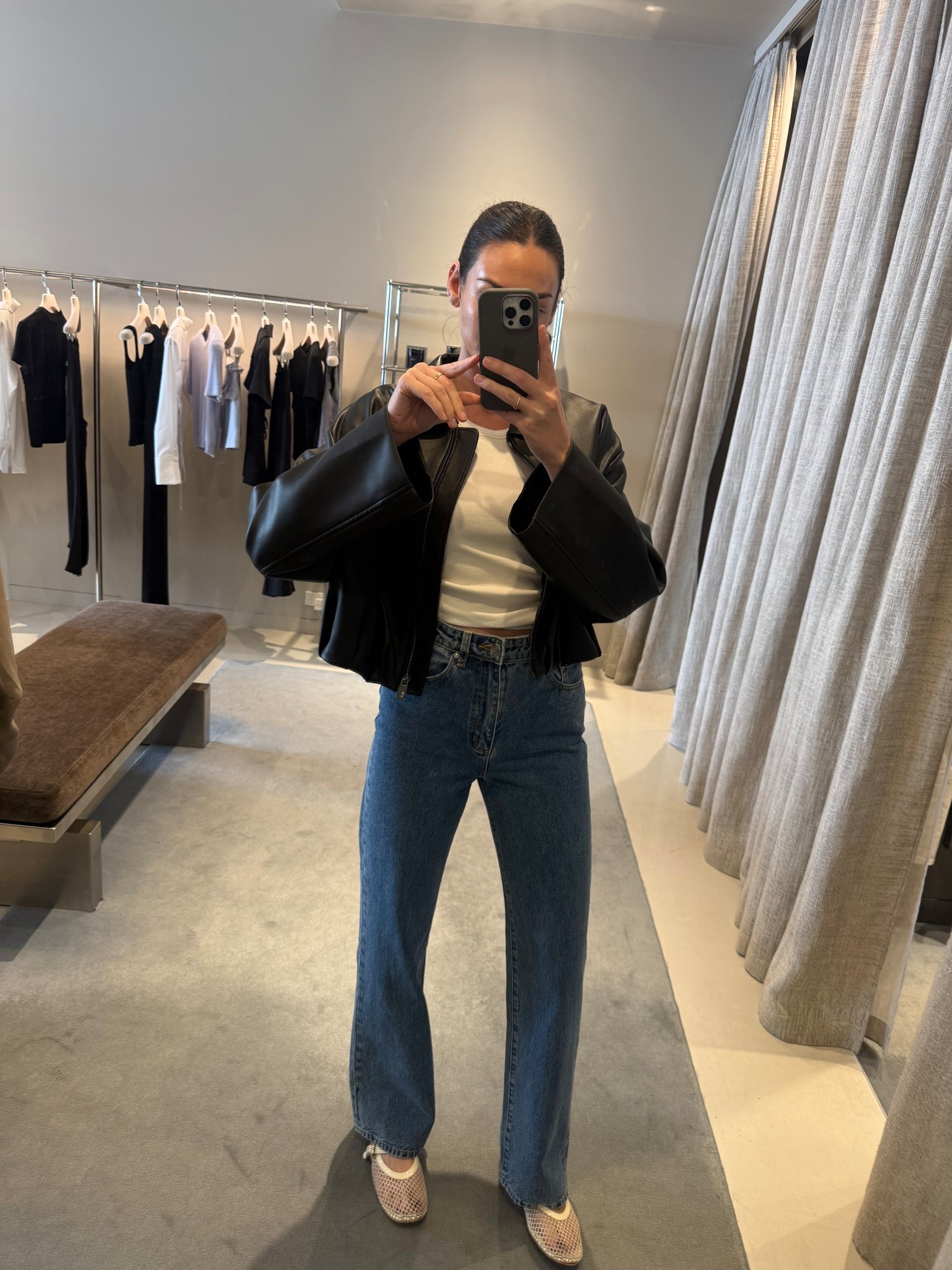 Elka collective perfecting the wardrobe staples  

Straight leg denim in indigo 
Black recycled leather jacket 
White ballet mesh flats 

*pair with kitten heel and mini bag for an elevated look 

#LTKaustralia #LTKstyletip #LTKautumn