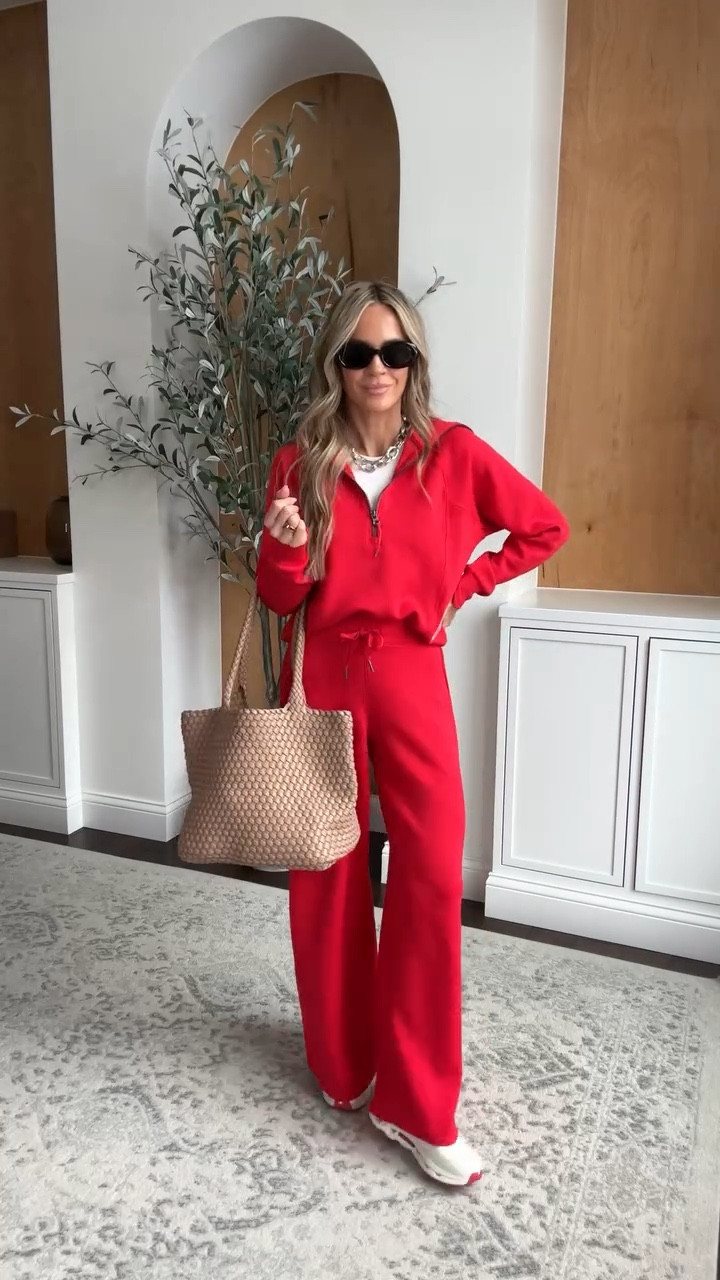 My favorite travel set of all time - comes in so many colors, length options, and the material is unmatched!

#airportoutfit #traveloutfits

#LTKootd #LTKdayinmylife #LTKgrwm