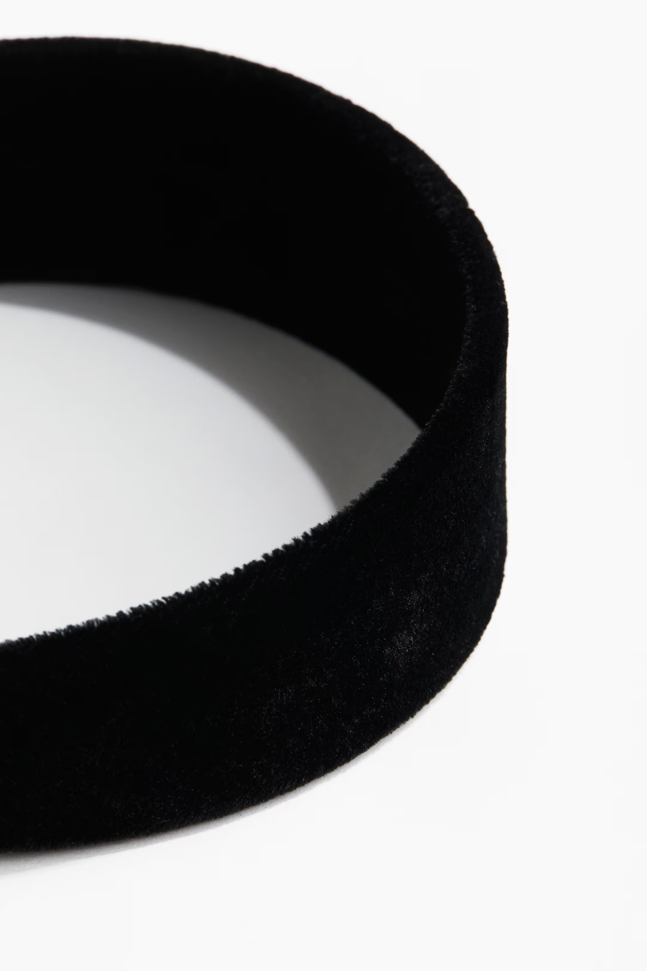 Velvet Hairband | H&M (US + CA)