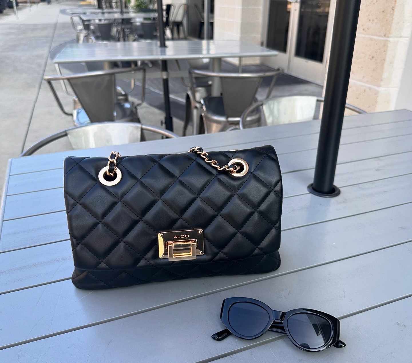 Black quilted purse and sunnies 👜👓

#LTKCyberWeek #LTKGiftGuide