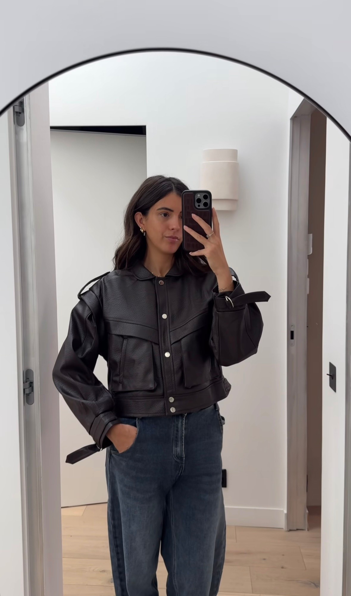 CRUSH ON THIS SHORT JACKET

Publicité  

#LTKwinter #LTKjeans #LTKautumn