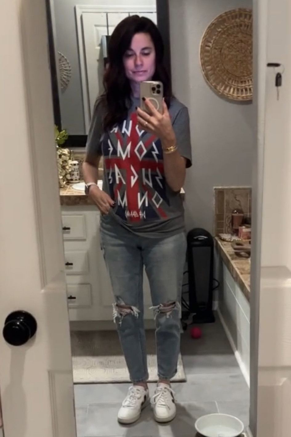 Sometimes you just need a good retro t-shirt, jeans, and sneakers!  This fit is perfect and the sneakers are life!

#LTKshoecrush #LTKstyletip #LTKfindsunder50