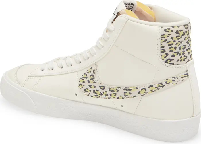Nike Blazer Mid '77 SE High Top Sneaker | Nordstrom | Nordstrom