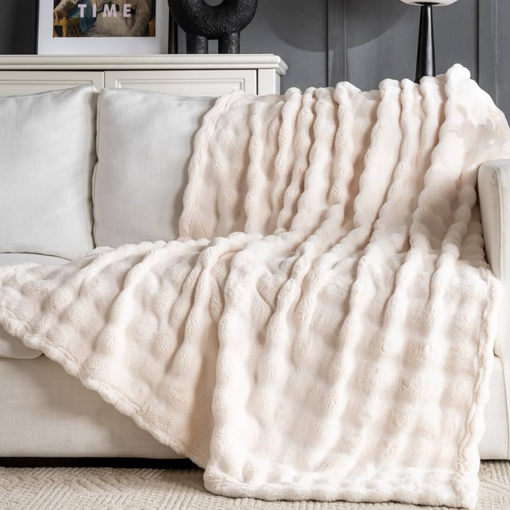 Off White Faux Fur Throw Blanket for Couch, Soft Fluffy Bubble Blanket for Bed Sofa, Thick Warm P... | Amazon (US)