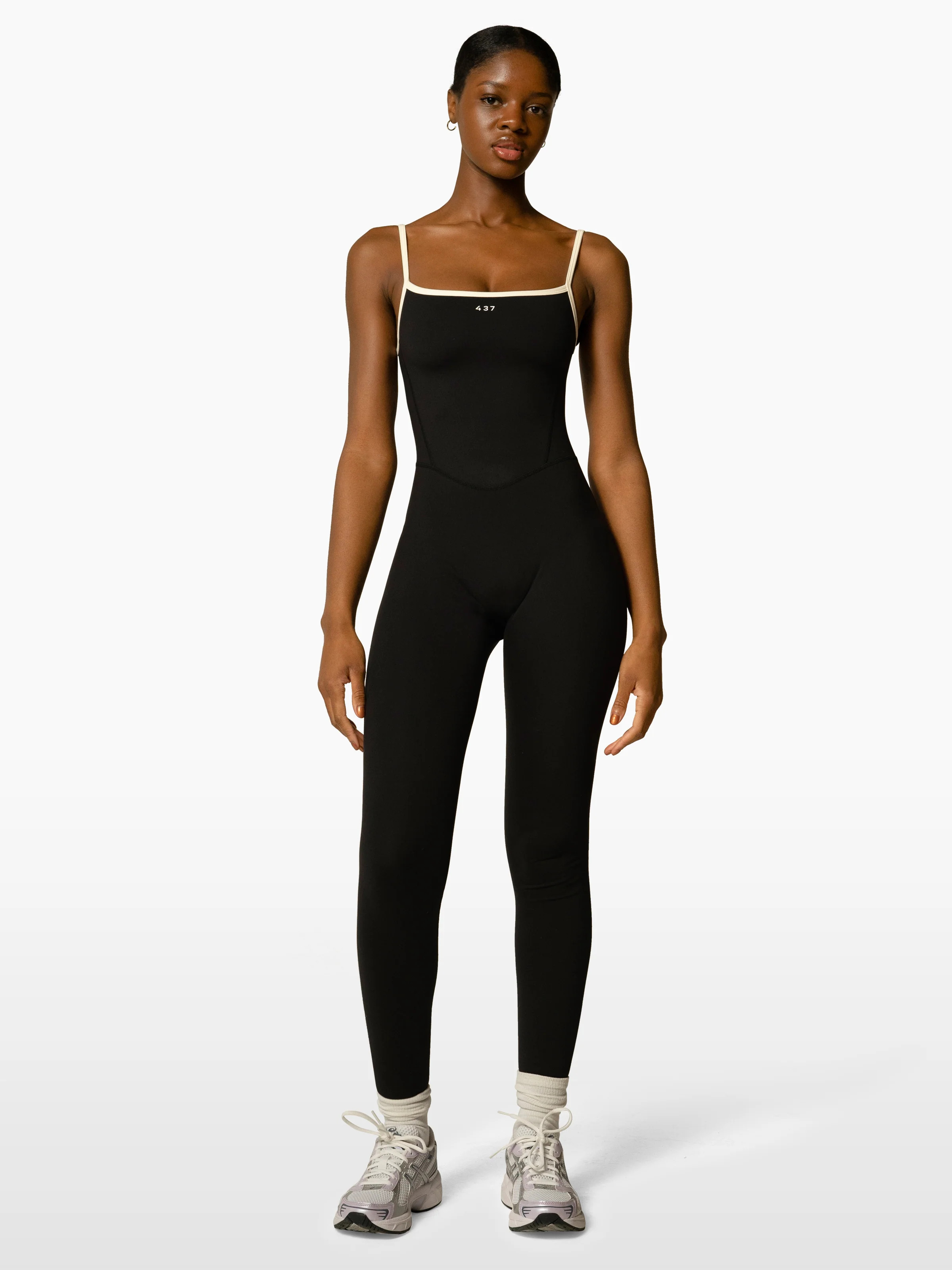 The Onesie / Black-Crème | 437