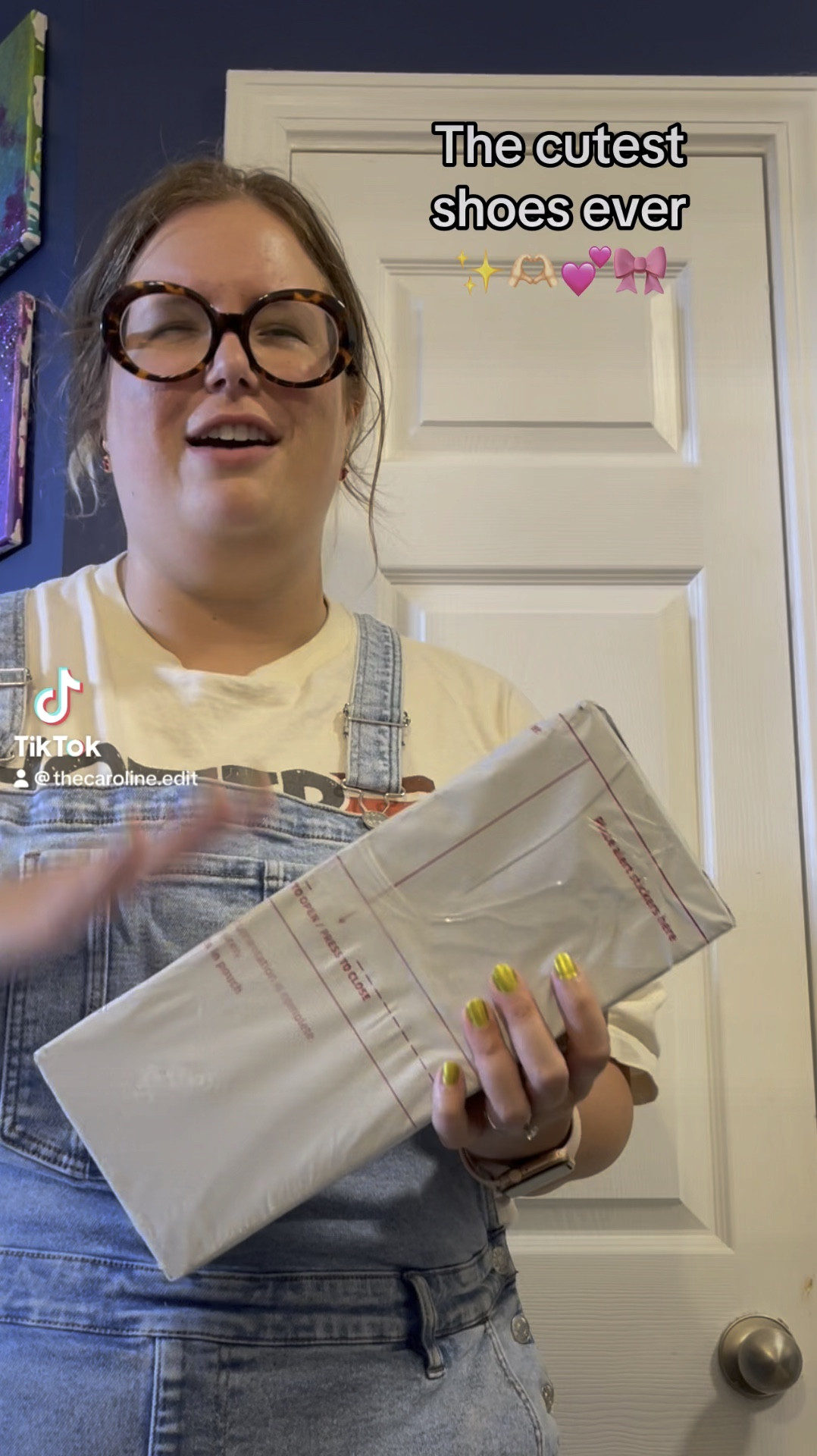 The cutest red Mary Jane shoes!!

#LTKShoeCrush #LTKFindsUnder100 #LTKWorkwear