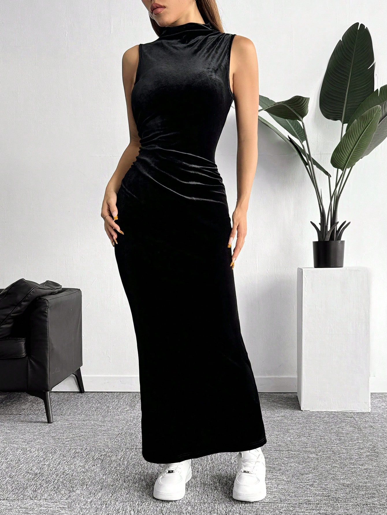 SHEIN EZwear Black Velvet Sleeveless Bodycon Midi Dress For Women | SHEIN USA | SHEIN