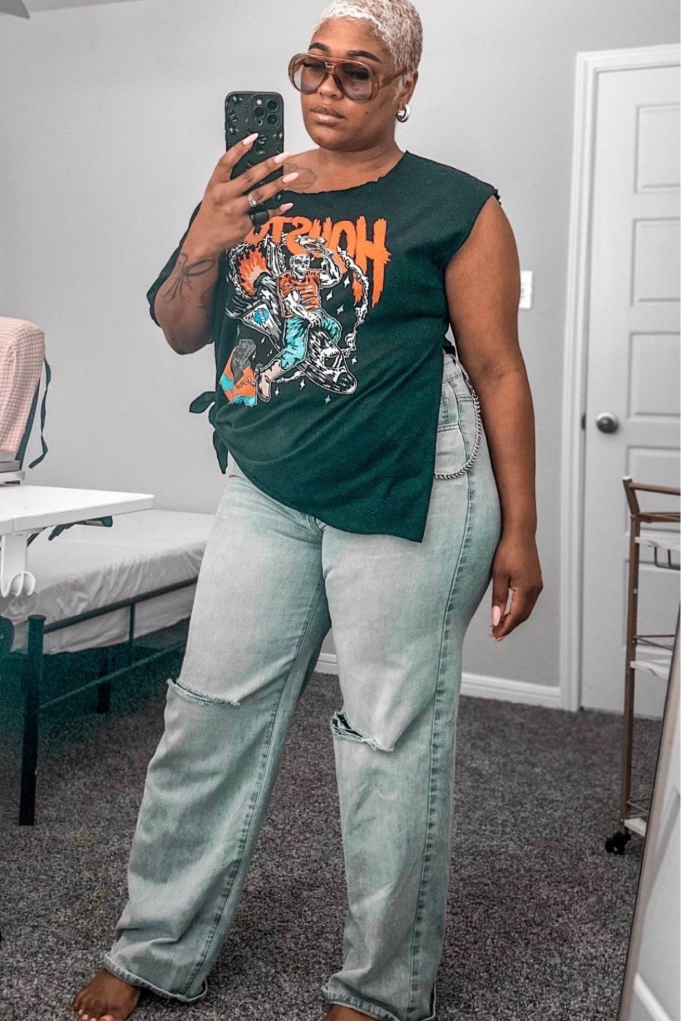 Off-duty but still THAT girl 🖤
Graphic tee + relaxed denim = my go-to when I want comfy but still put together. These jeans fit SO good and the oversized tee just hits different 👏🏽

Linked similar options ✨


#LTKPlusSize #LTKdayinmylife #LTKMidsize