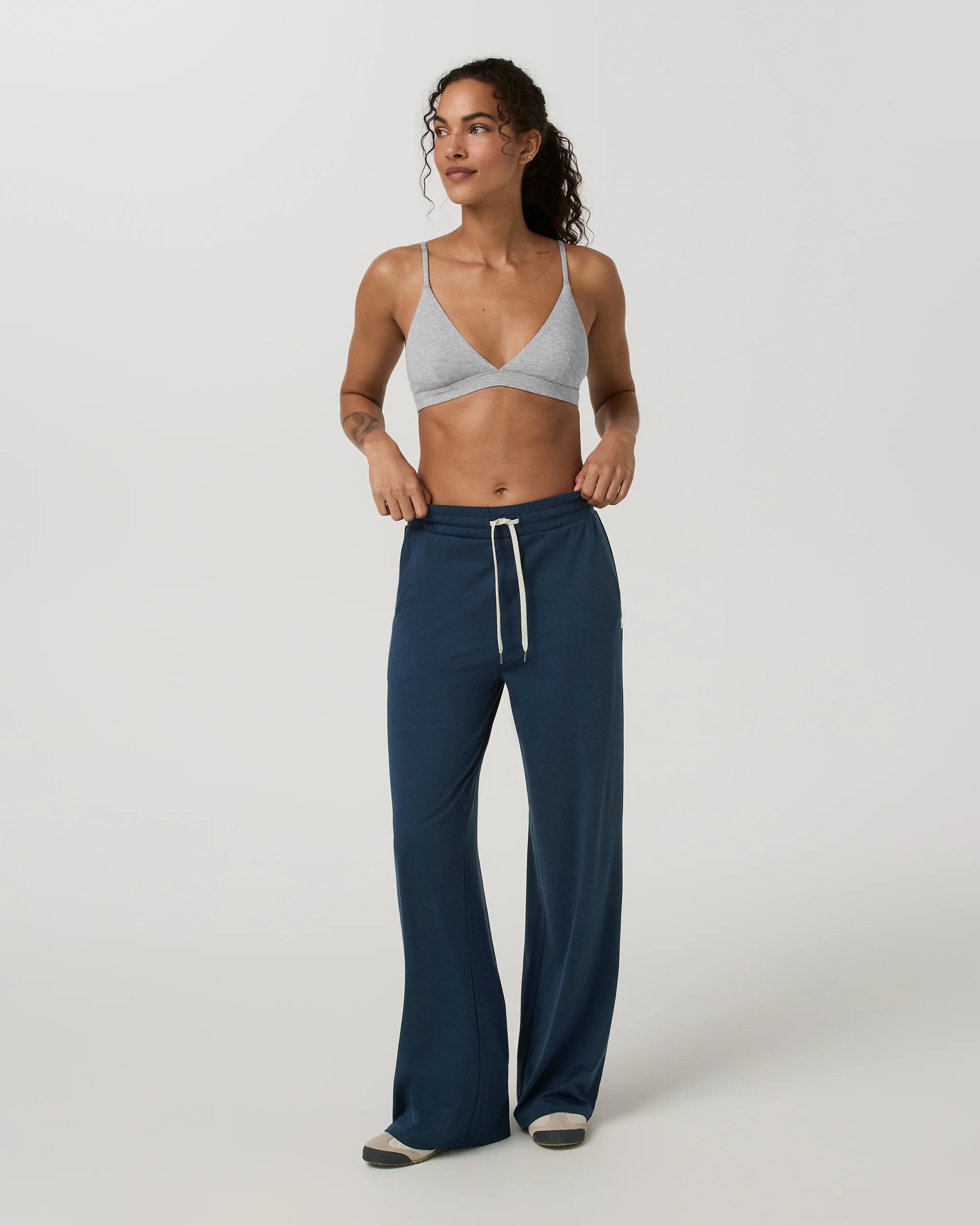 Halo Wideleg - Short – Women's Blue Coast Pants – Vuori | Vuori Clothing (US & Canada)