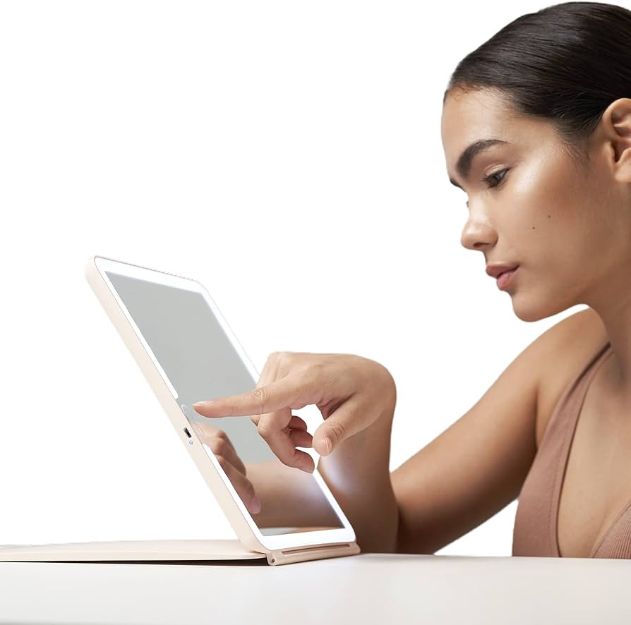 Vanity Planet LED Travel Handheld Vanity Mirror, Pose 3 LED Colors for Consistent Lighting with D... | Amazon (US)