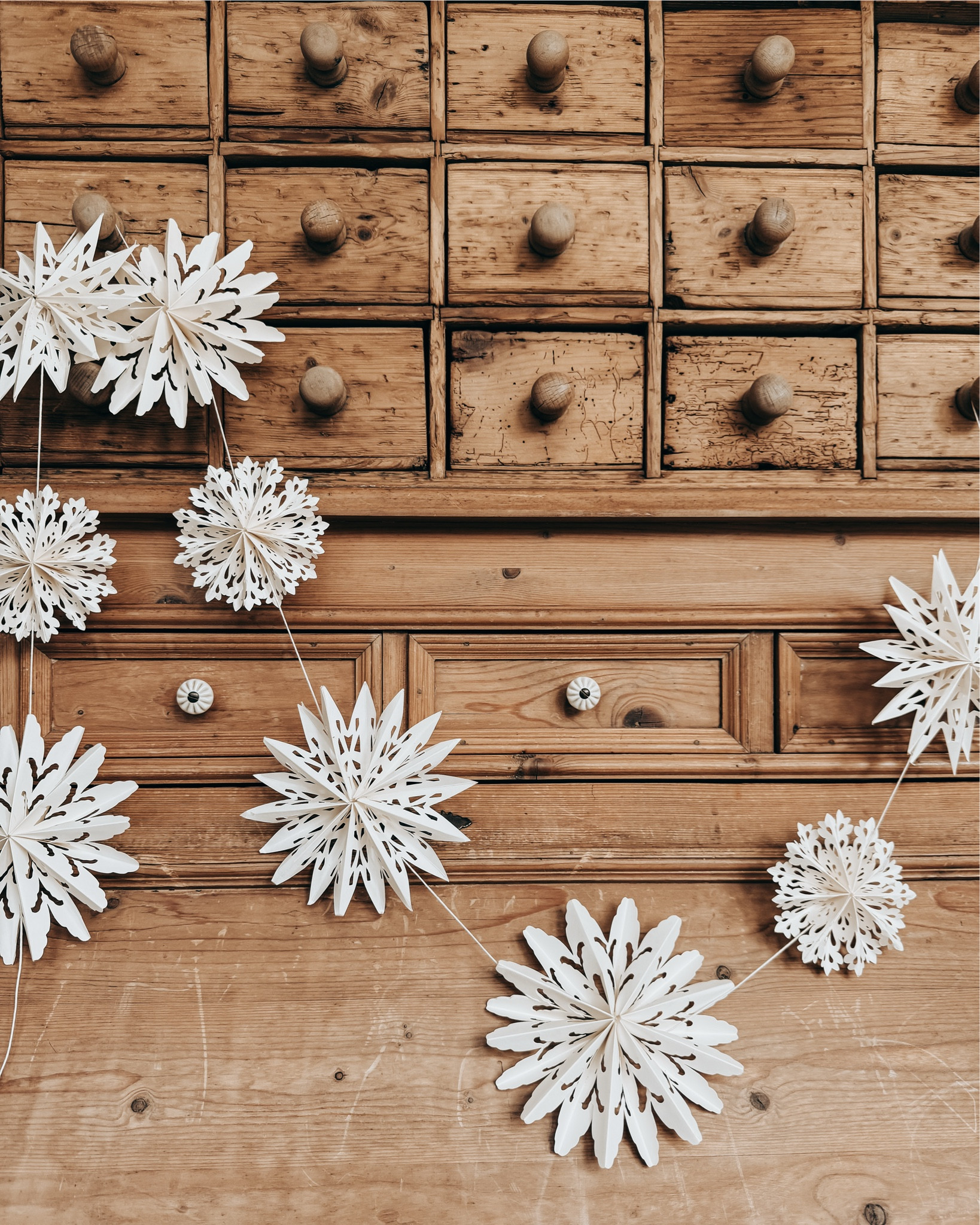 You want a nostalgic Christmas but no time to cut lots of paper?! Well, this hand-cut snowflake garland is a win! Plus it’s on sale!! 
And this is the matching evergreen 🌲 picks to this garland that y’all sold out! 

#LTKHoliday #LTKHome #LTKSeasonal