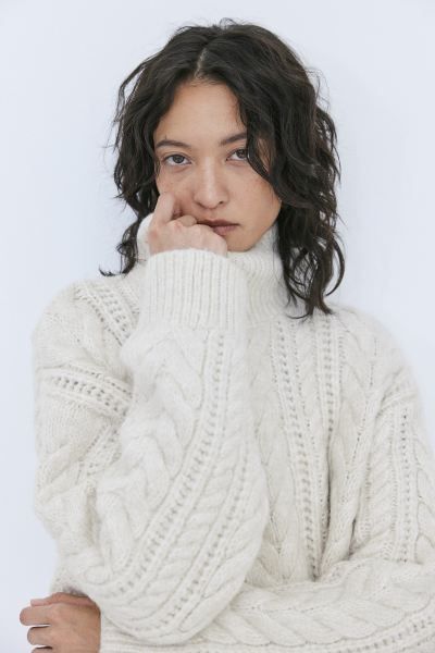 Cable-knit turtleneck jumper - White - Ladies | H&M GB | H&M (UK, MY, IN, SG, PH, TW, HK)