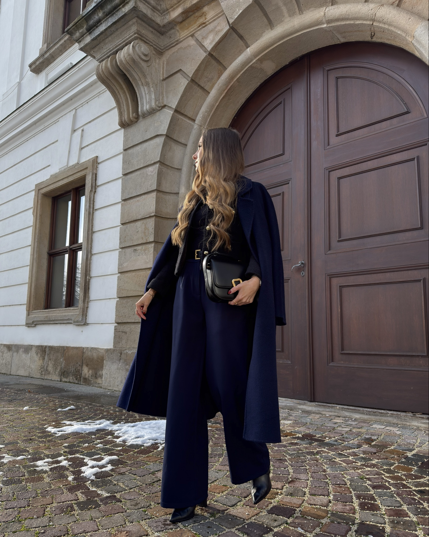 navy + black layers 💫 

minimal chic | navy coat | classic outfit 

#LTKootd #LTKWorkwear