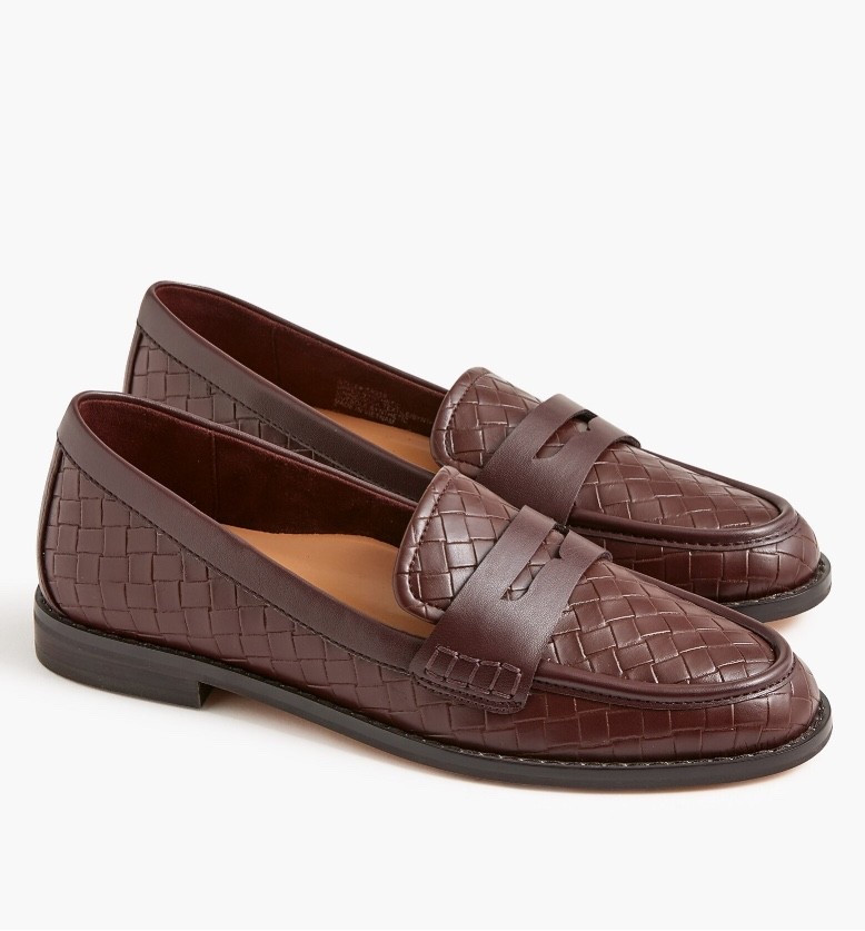 Chocolate brown woven detail loafers 


#LTKSeasonal #LTKSaleAlert