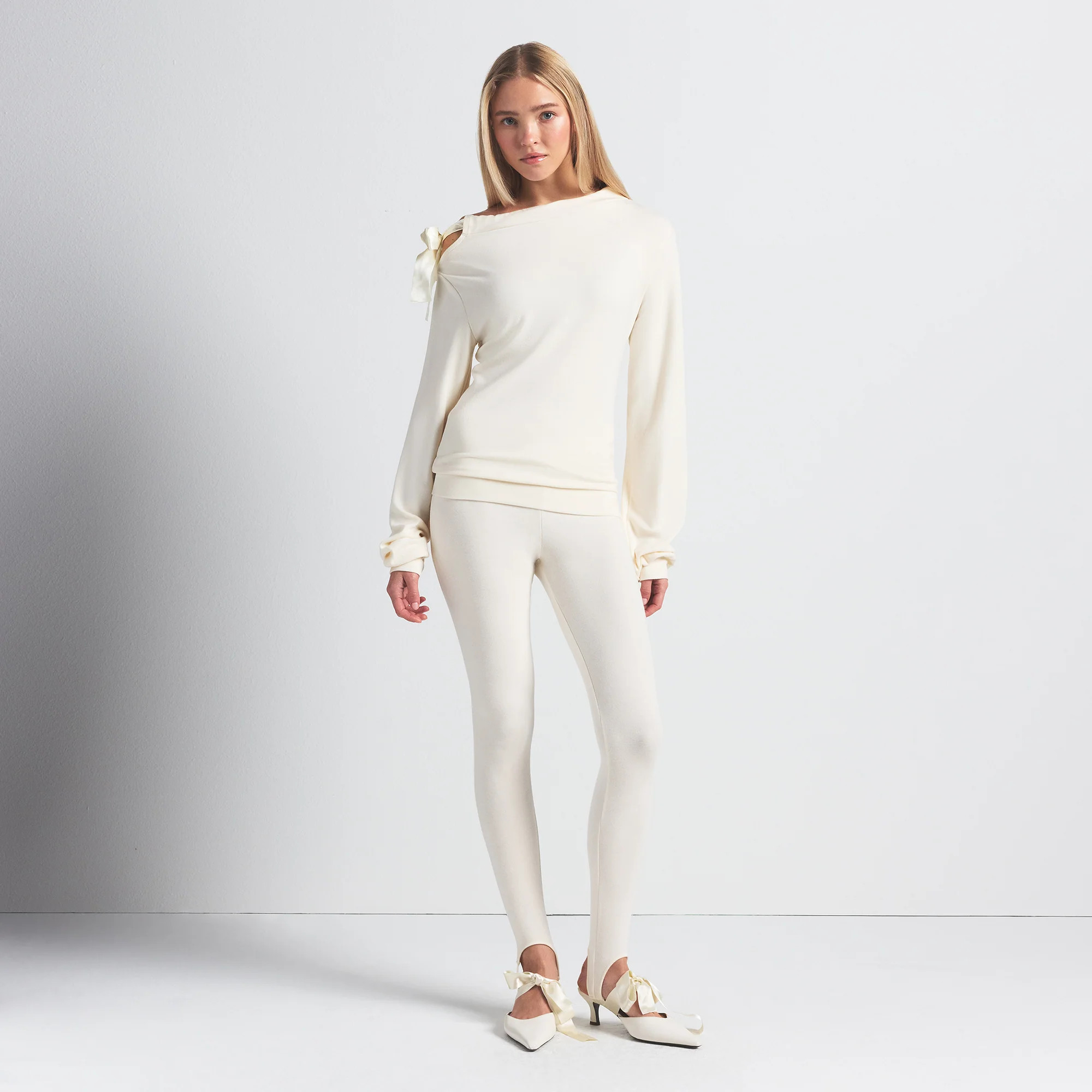 SKIMS CLOUD OFF THE SHOULDER TOP | ECRU | SKIMS (US)