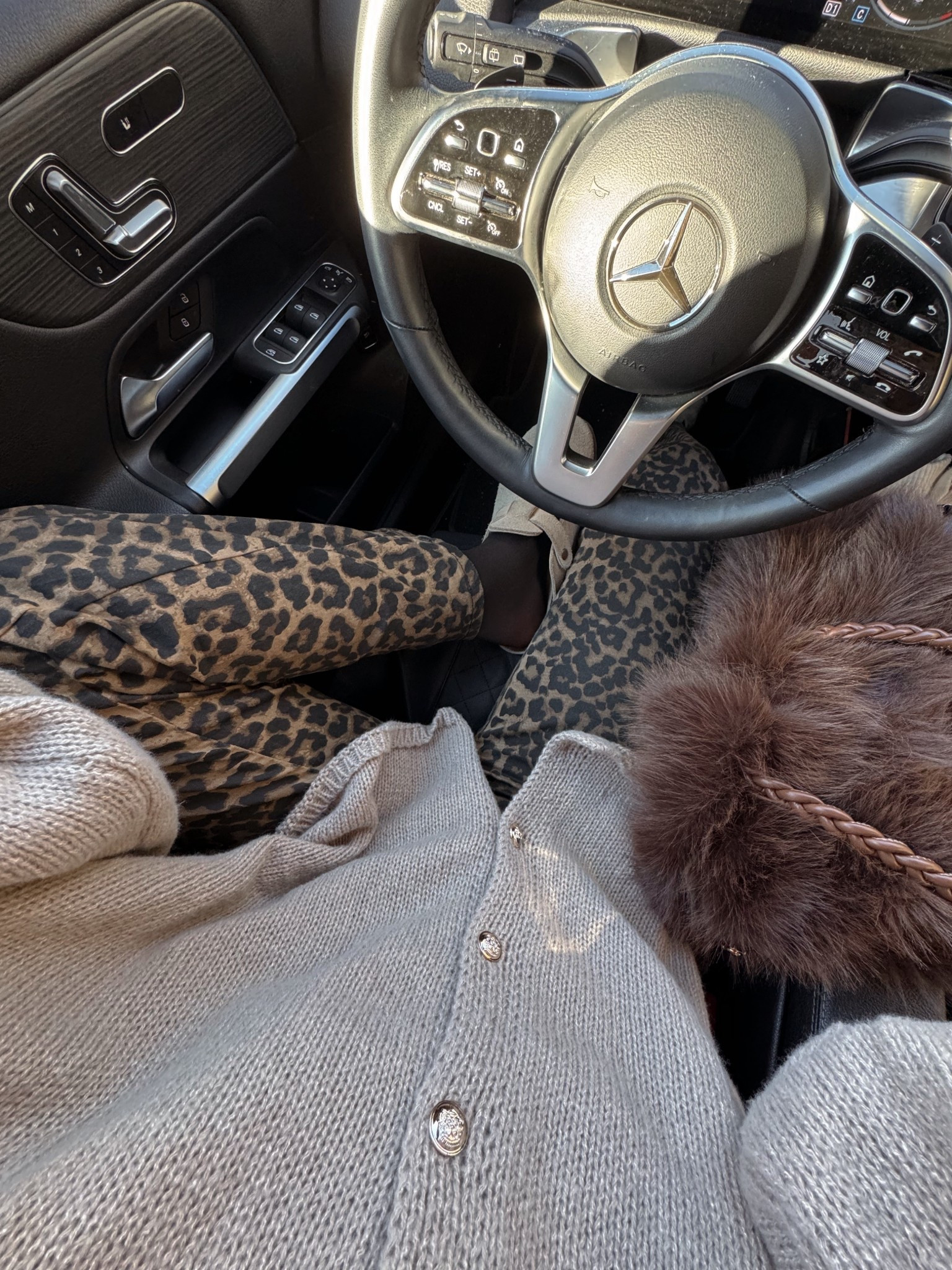 The most perfect outfit with my new bag! Only a few left. Comes with a chain also for crossbody option

#LTKU #LTKootd #LTKTravel