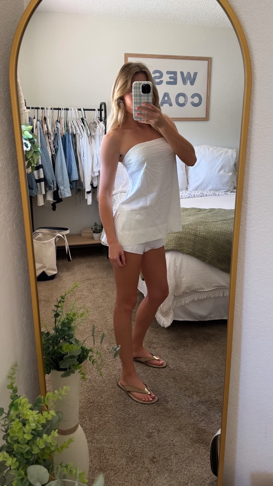 Wearing Xs in top and 0 in bottoms! 

#LTKootd #LTKSaleAlert