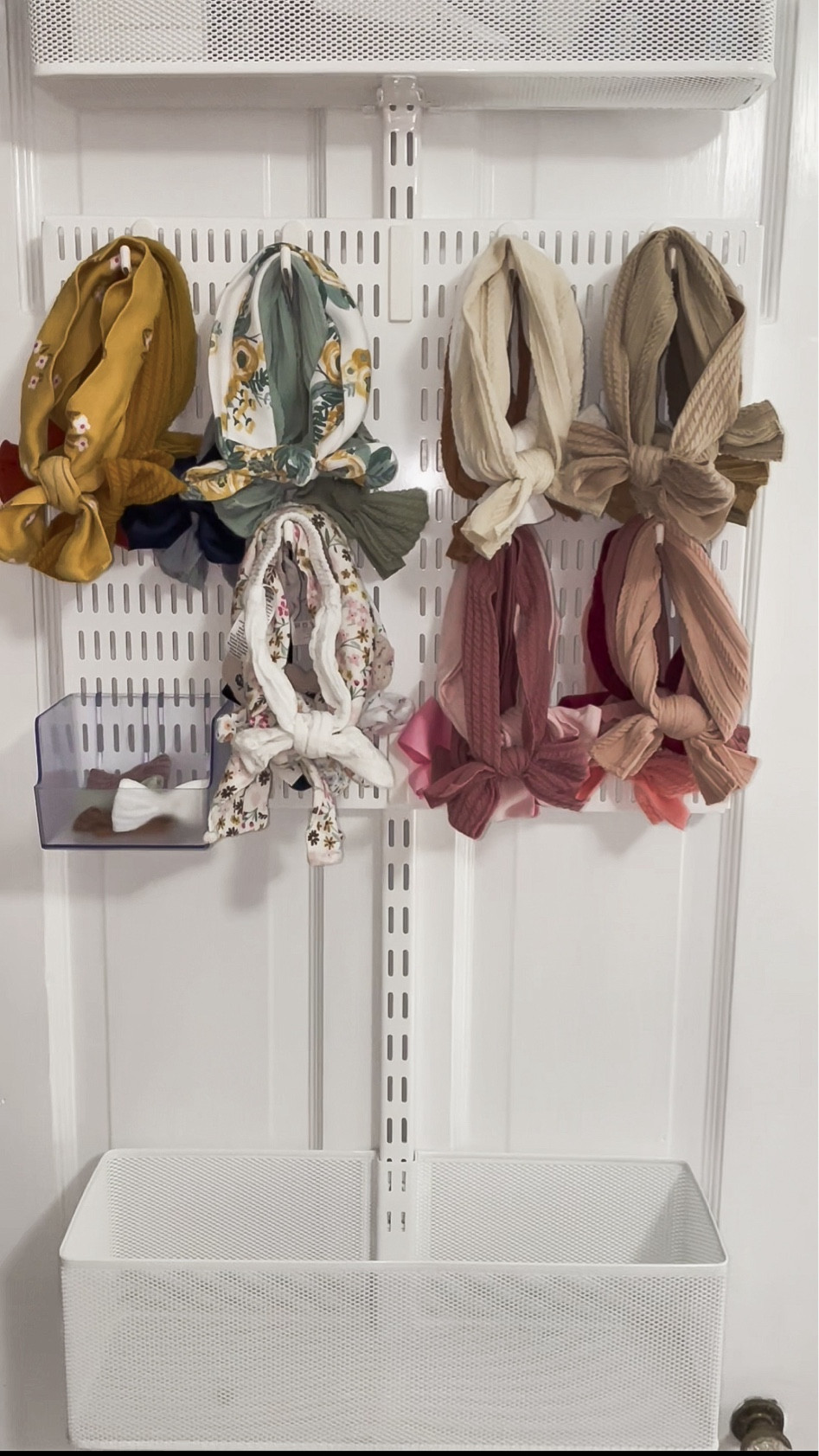 Bow organization in baby girl's nursery 🎀 I love this door rack organizer so much because it's customizable!



home organization
closet organizer
kids closet
baby nursery 


#LTKbaby #LTKhome