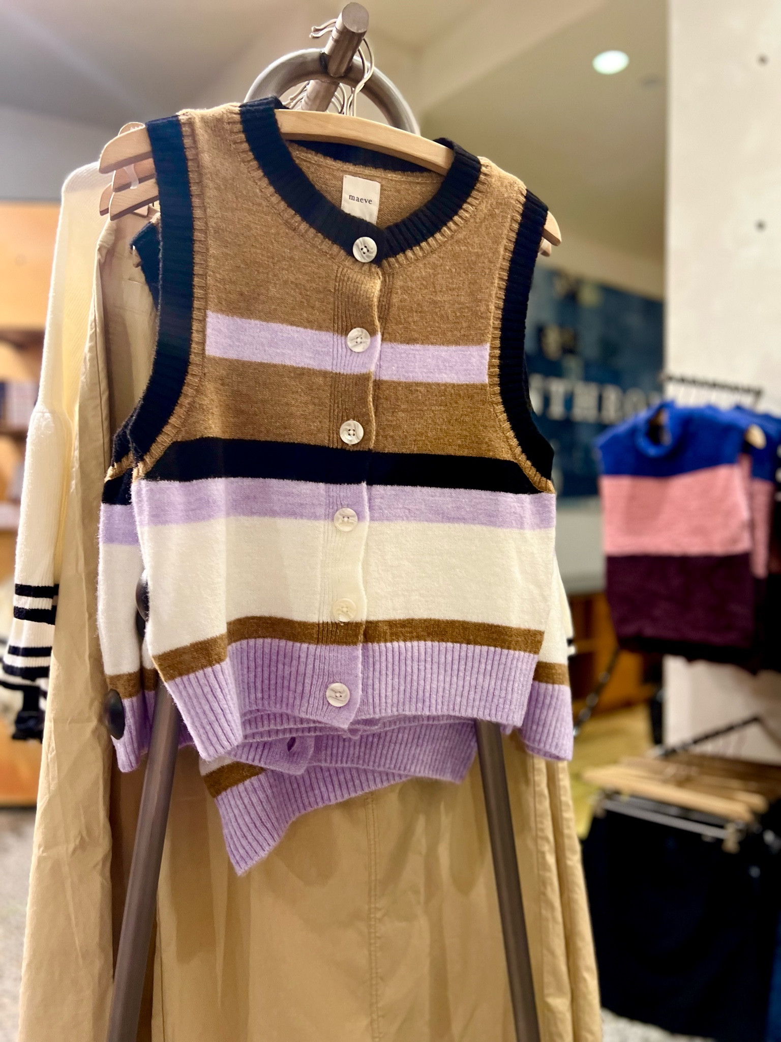 Maeve Crew-Neck Cardigan Sweater Vest

#LTKStyleTip #LTKMidsize #LTKSeasonal