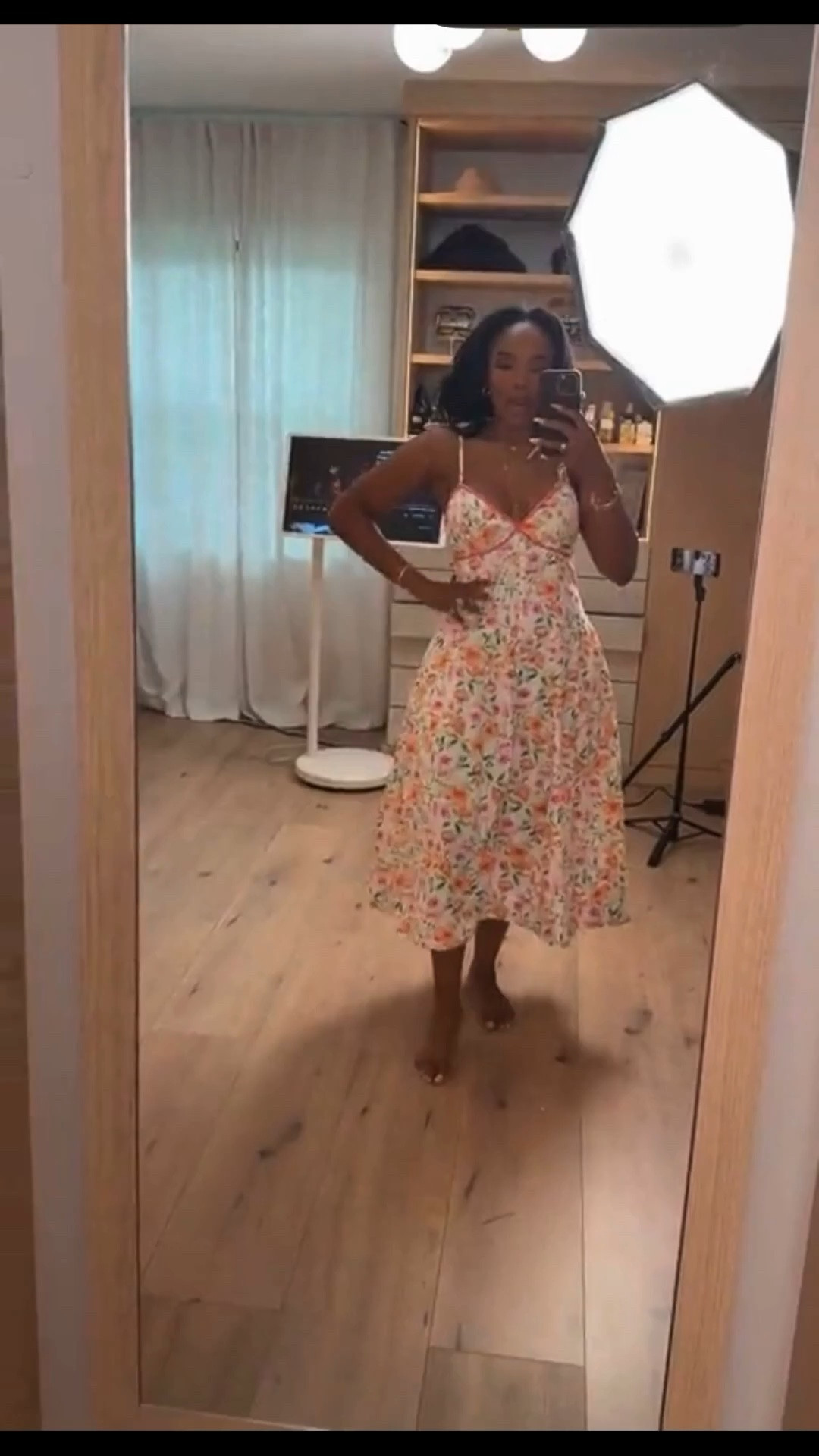 Scroll to shop 
5’4. 138lbs. 34D. 27. 40  



#LTKgrwm #LTKPetite #LTKootd