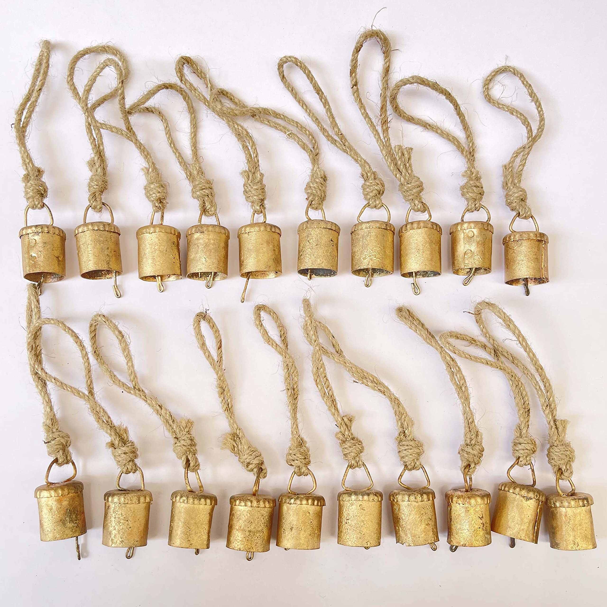 20 Pcs Rustic Gold Bells for Crafts, Vintage Christmas Decor, Small Jingle Bells, Witch Bells, Mi... | Amazon (US)