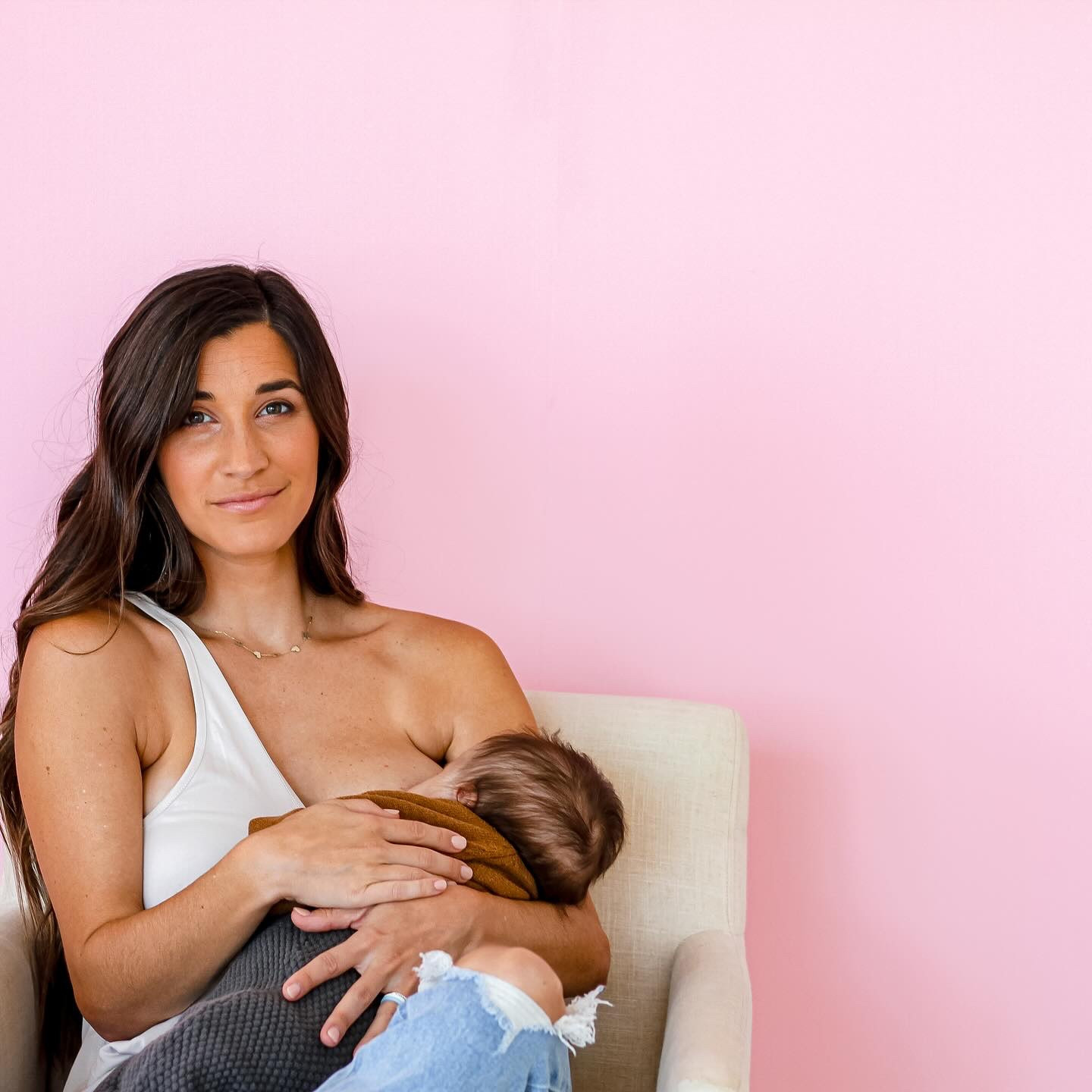 Here are some of my favorite nursing items that have helped me breastfeed 3 babies!

—
#drabbylee #breastfeeding #breastfeedingmama #naturalbirth

#LTKBaby #LTKBump #LTKmomlife